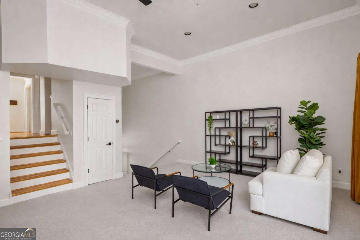 206 Cameron Place SE