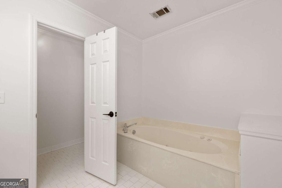 206 Cameron Place SE