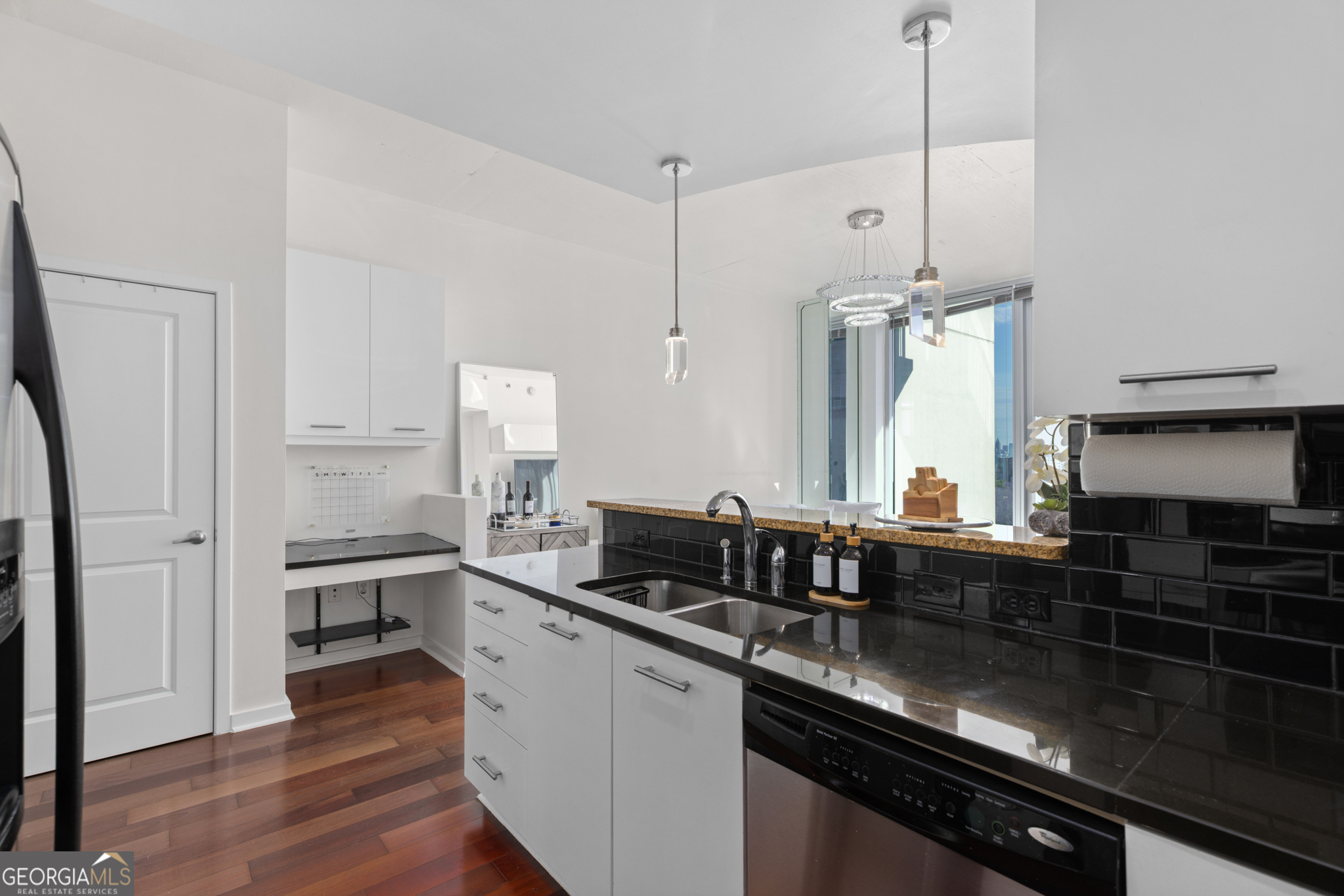 3324 Peachtree Road NE # 1304