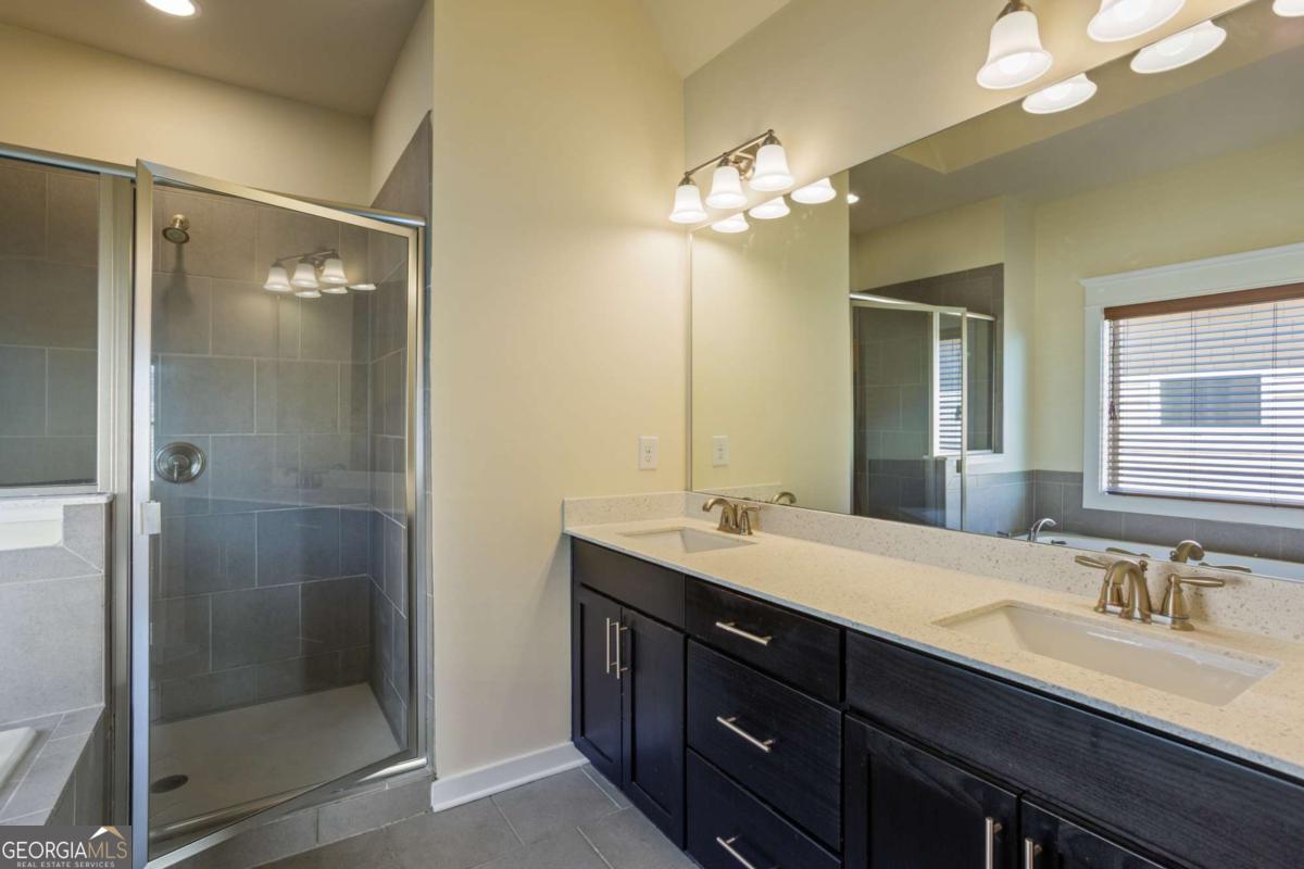 1566 Roswell Street SE