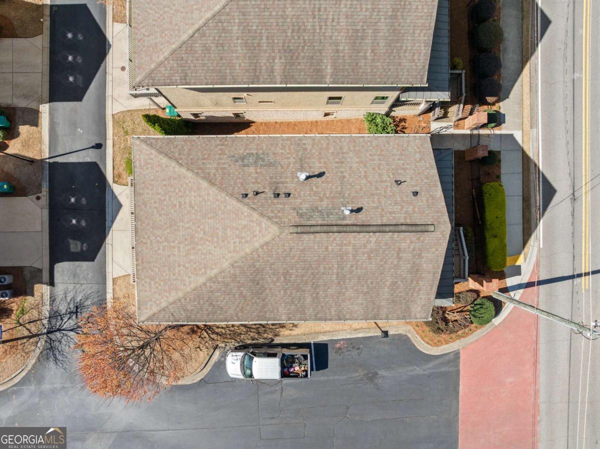 1566 Roswell Street SE