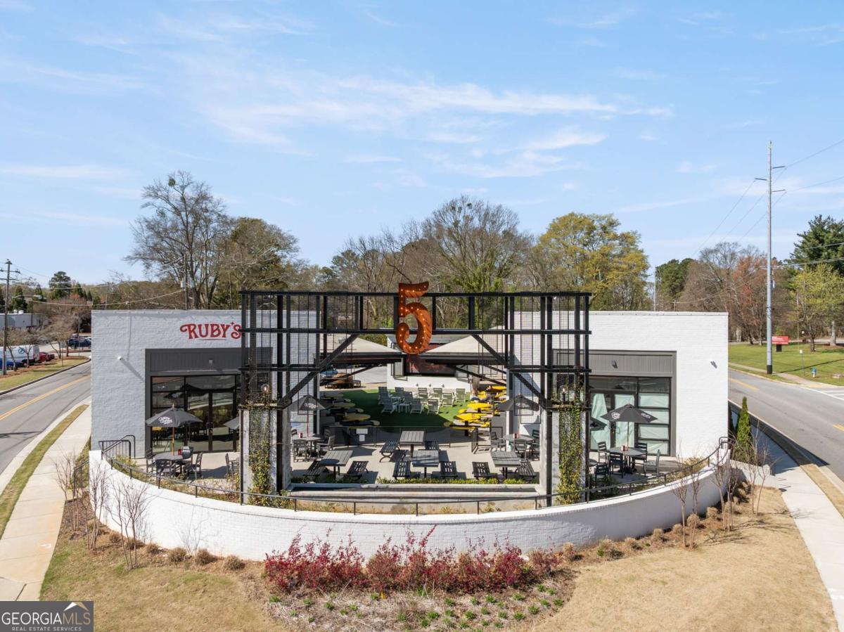 1566 Roswell Street SE