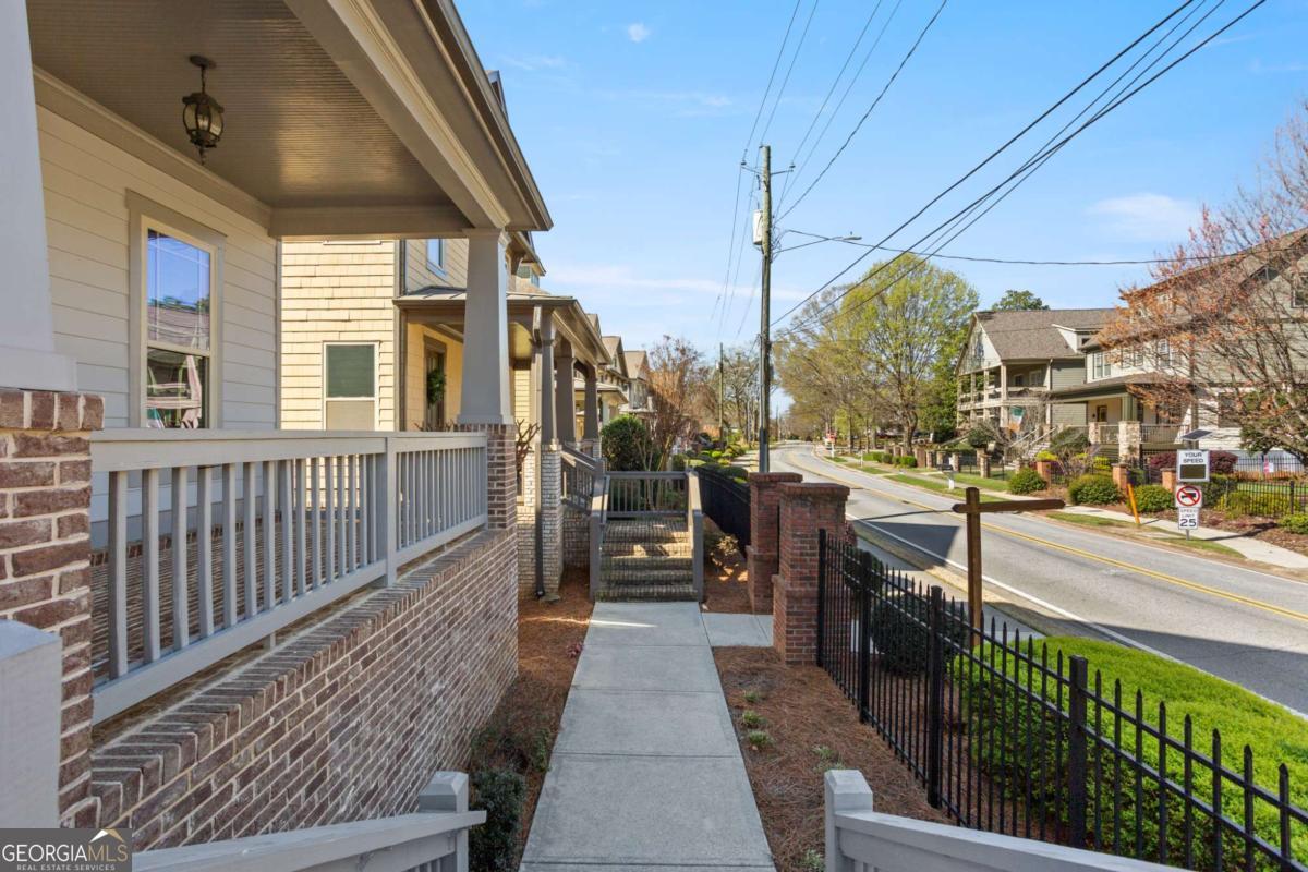 1566 Roswell Street SE