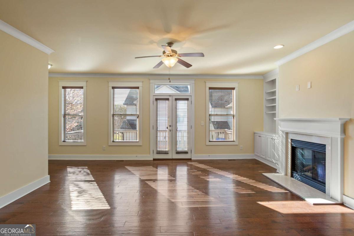 1566 Roswell Street SE