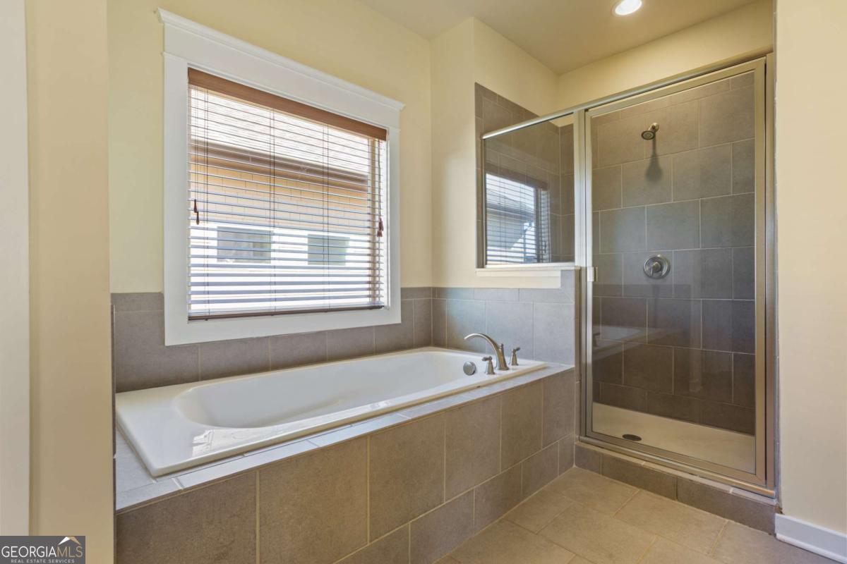 1566 Roswell Street SE