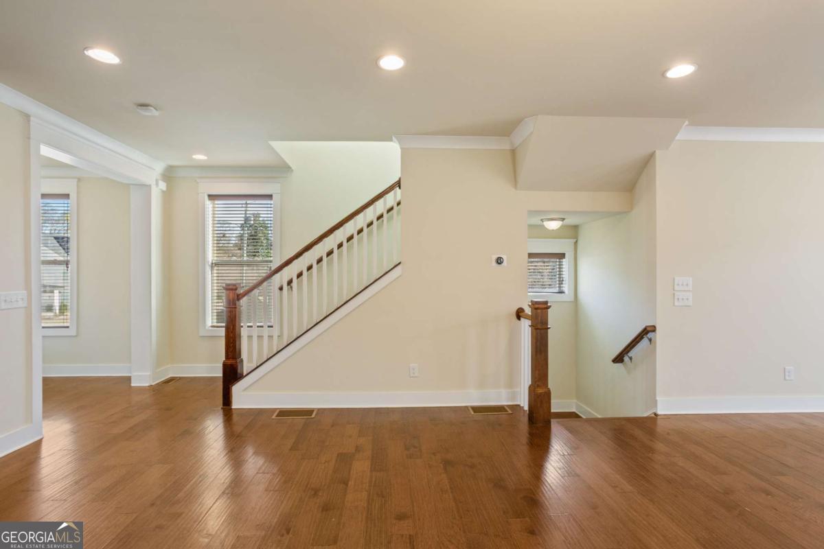 1566 Roswell Street SE