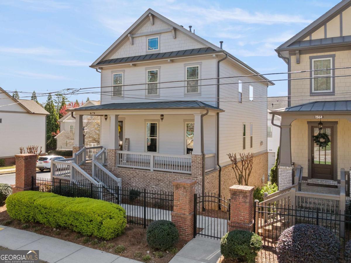 1566 Roswell Street SE