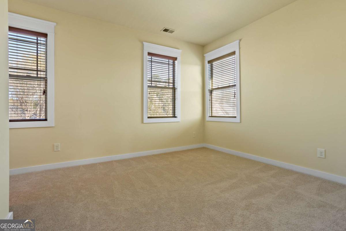 1566 Roswell Street SE