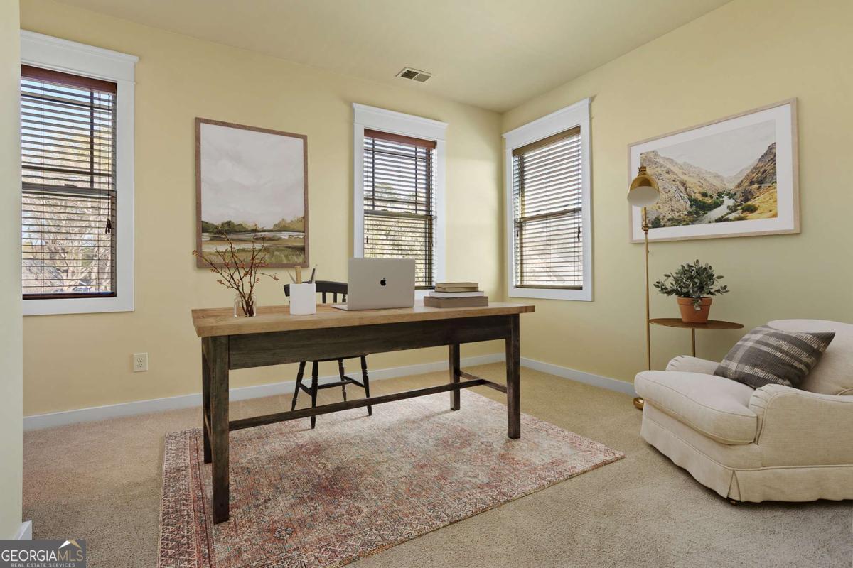 1566 Roswell Street SE