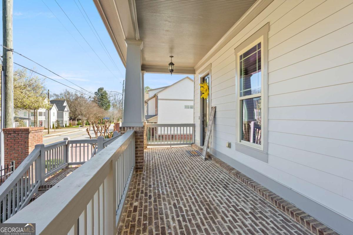 1566 Roswell Street SE