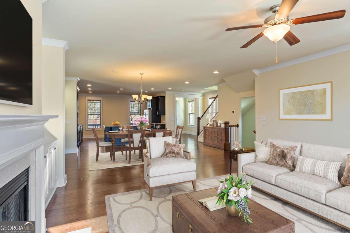 1566 Roswell Street SE