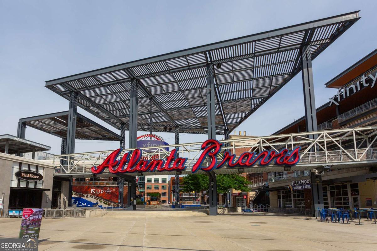 1566 Roswell Street SE