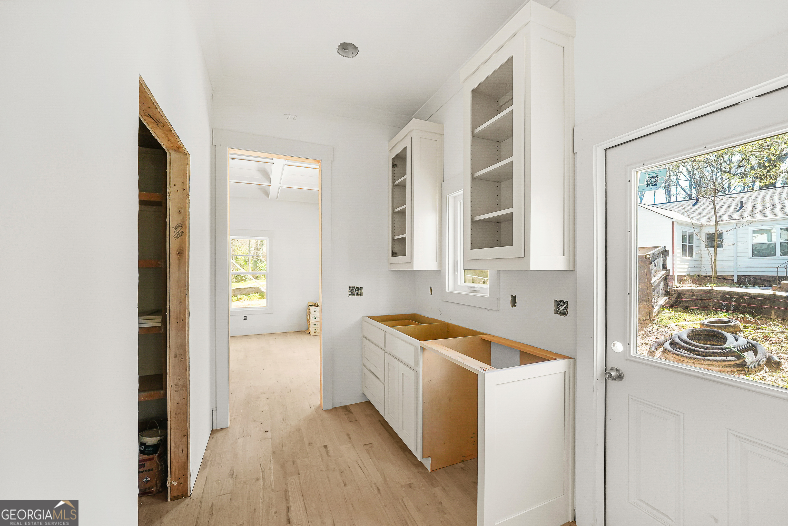 649 Hemlock Circle SE