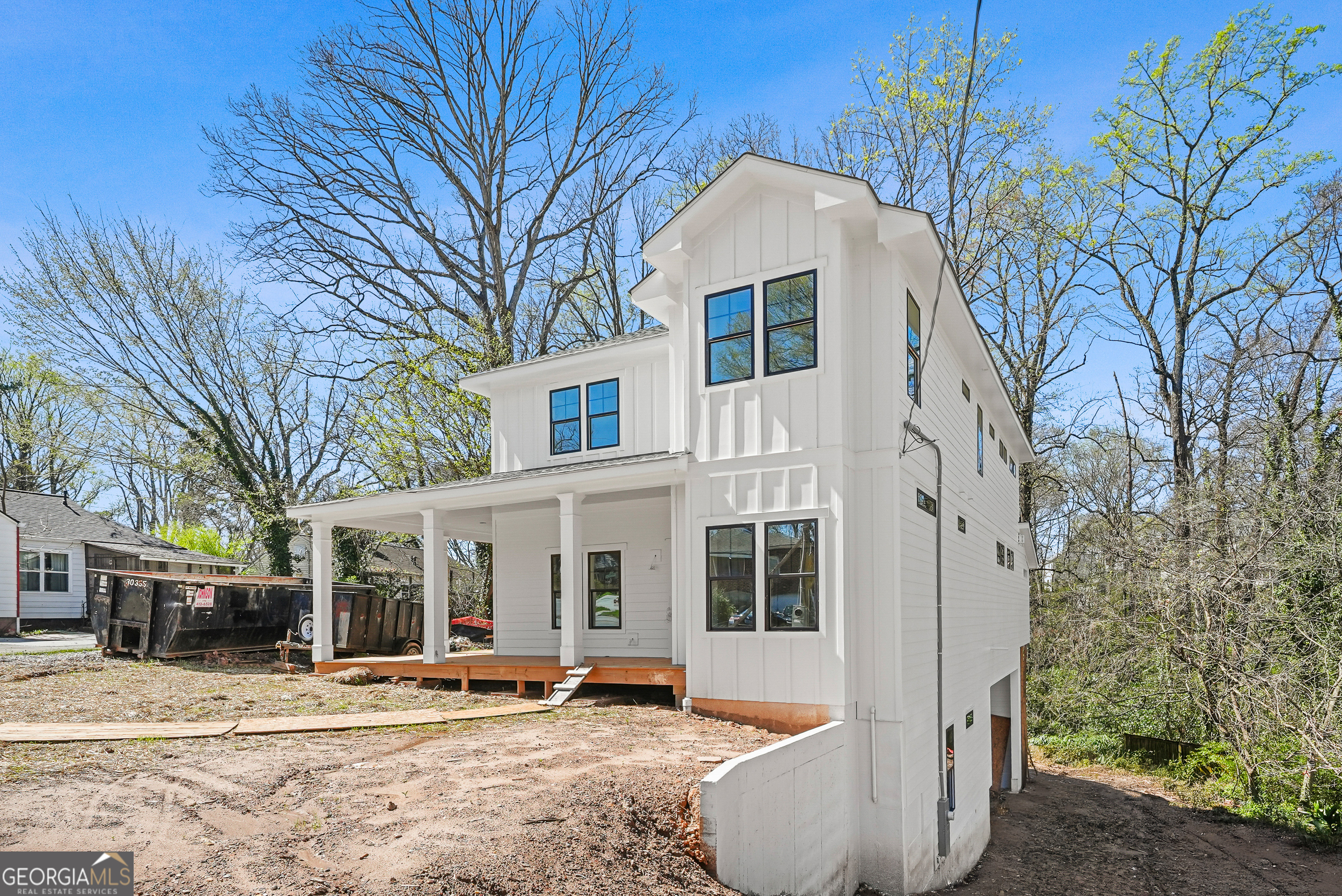 649 Hemlock Circle SE