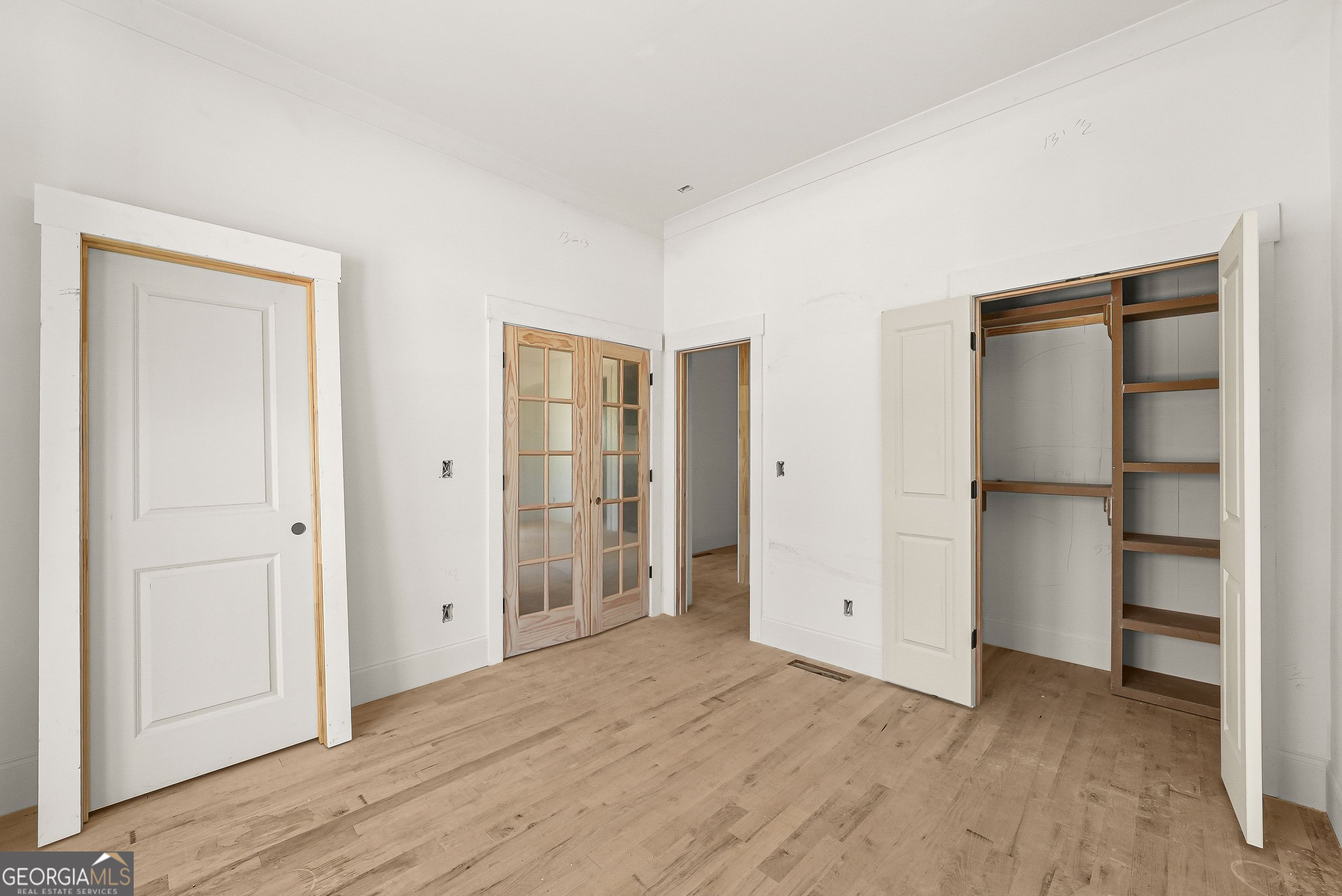 649 Hemlock Circle SE