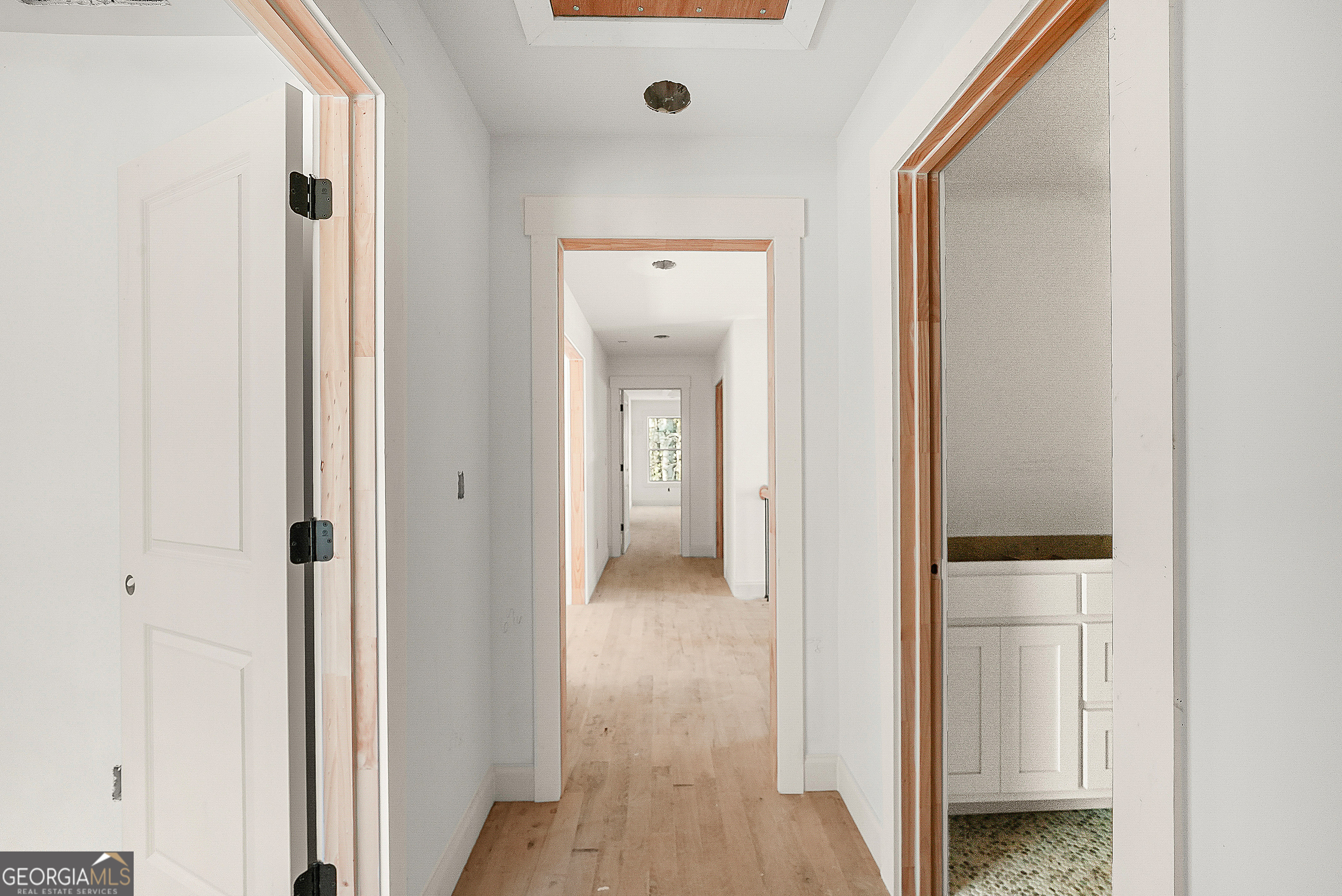 649 Hemlock Circle SE