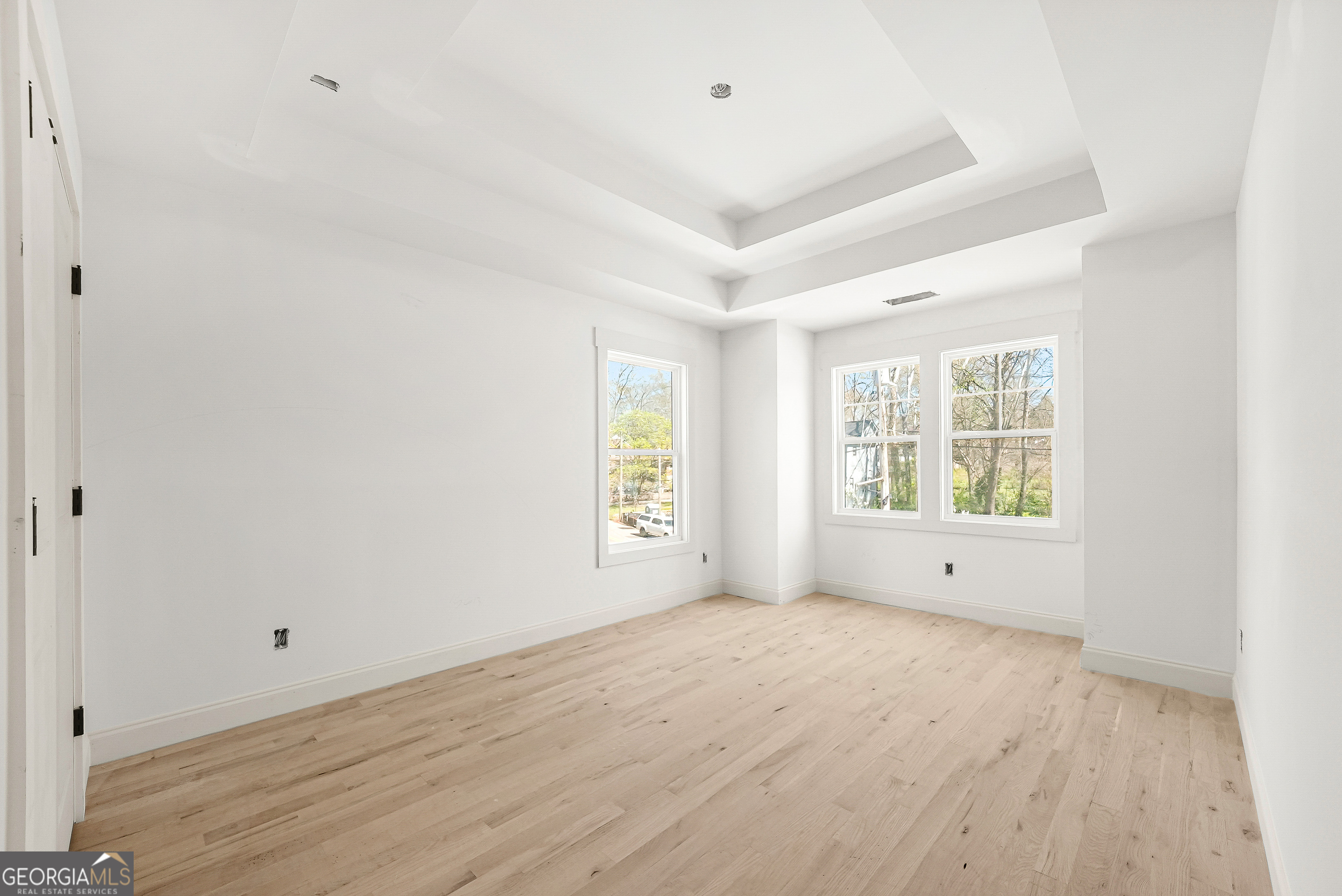 649 Hemlock Circle SE