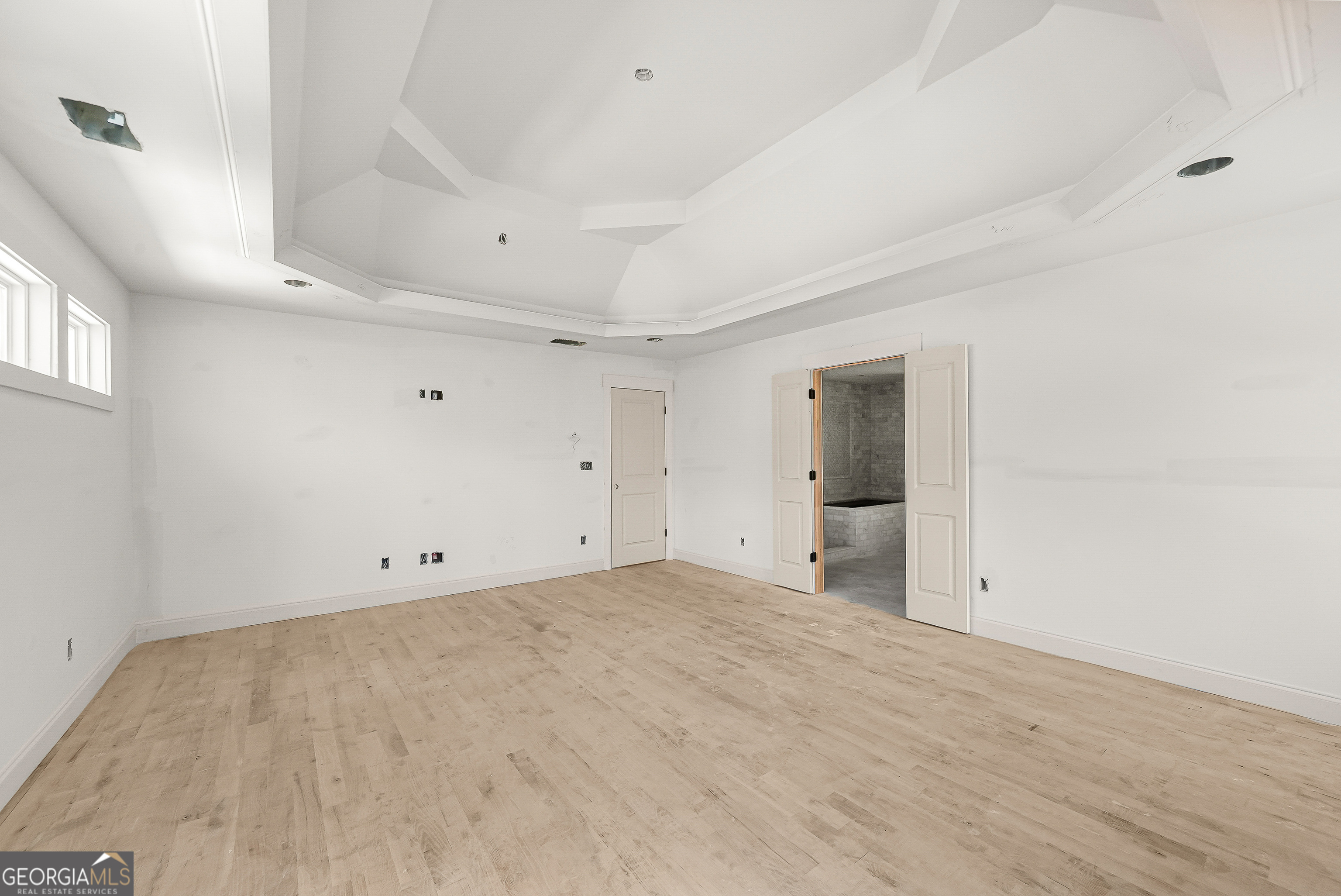 649 Hemlock Circle SE