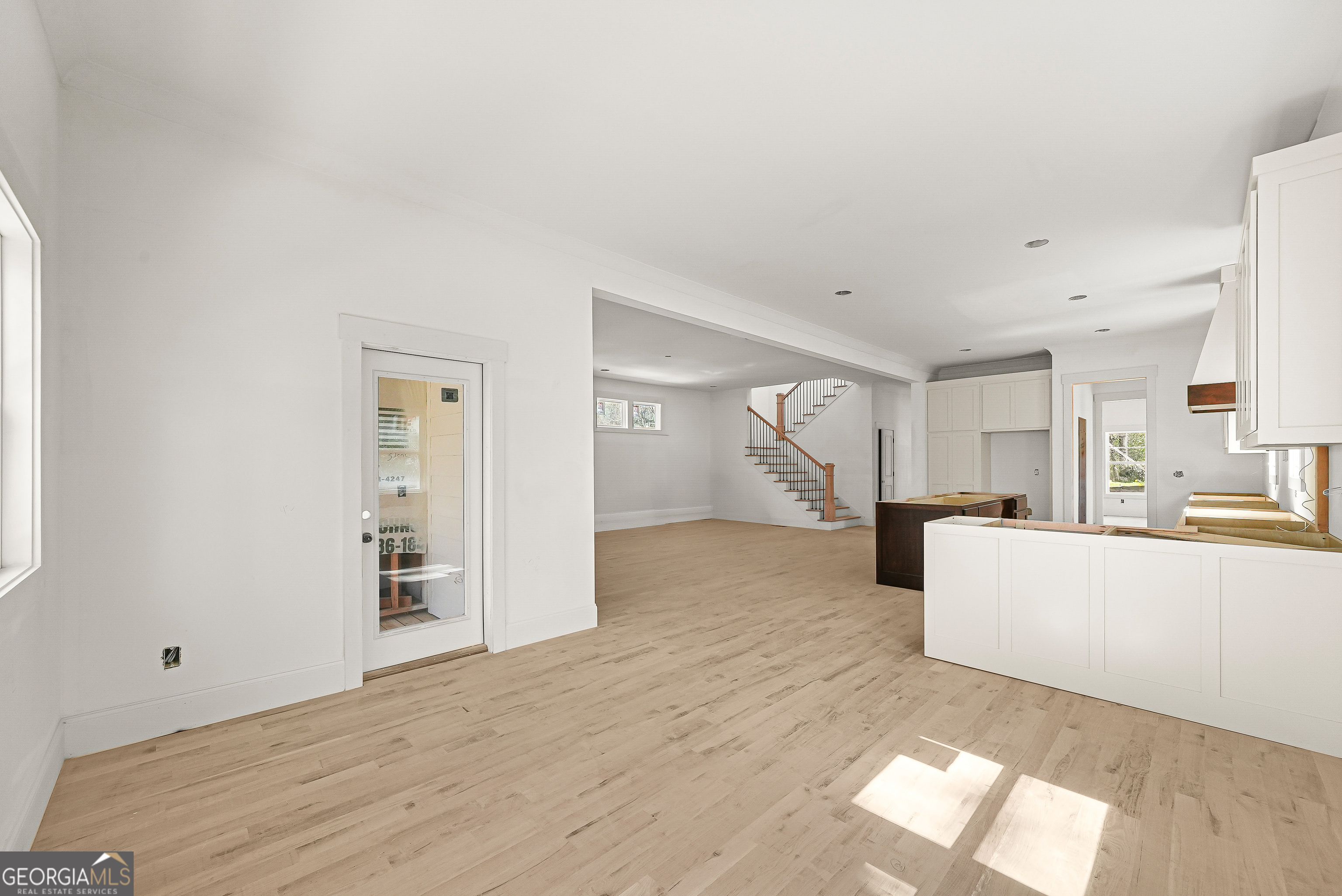 649 Hemlock Circle SE