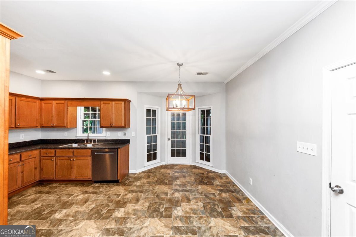 244 Freestone Lane