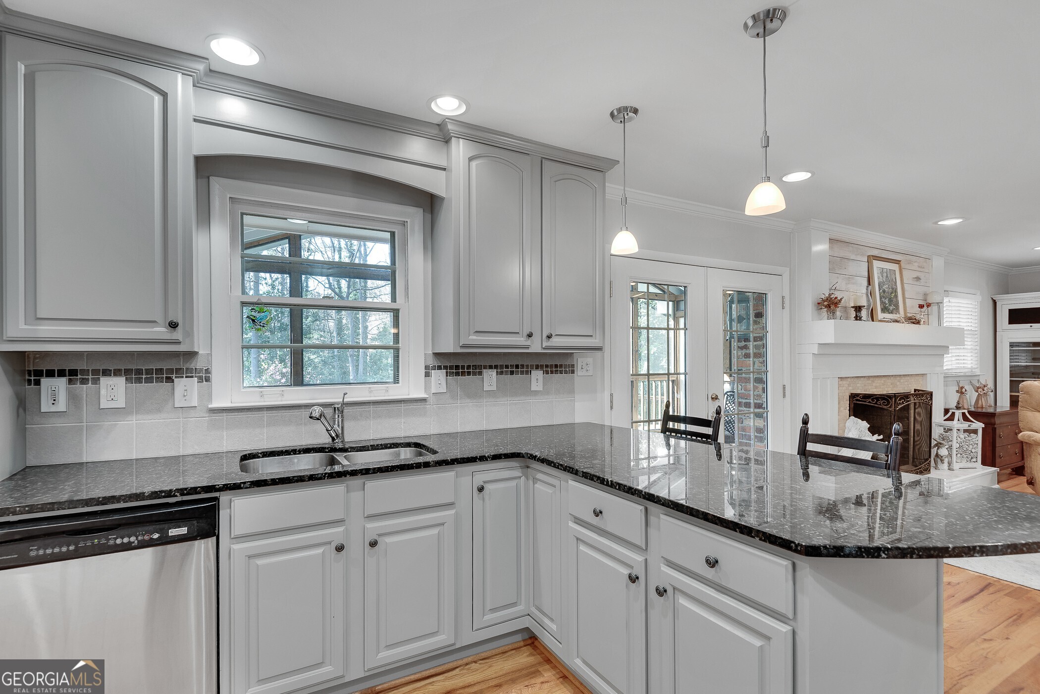 1440 Diamond Head Circle