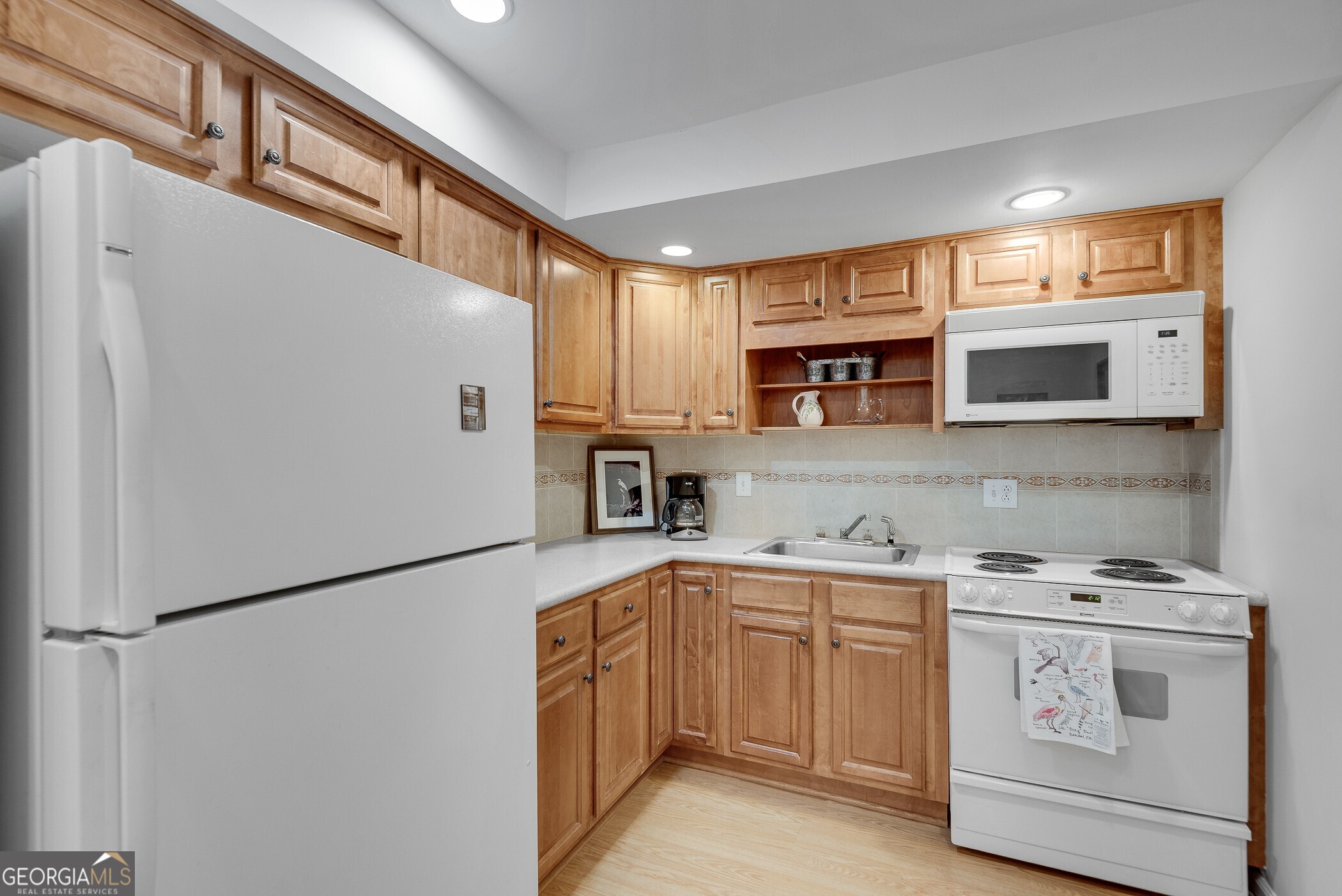 1440 Diamond Head Circle