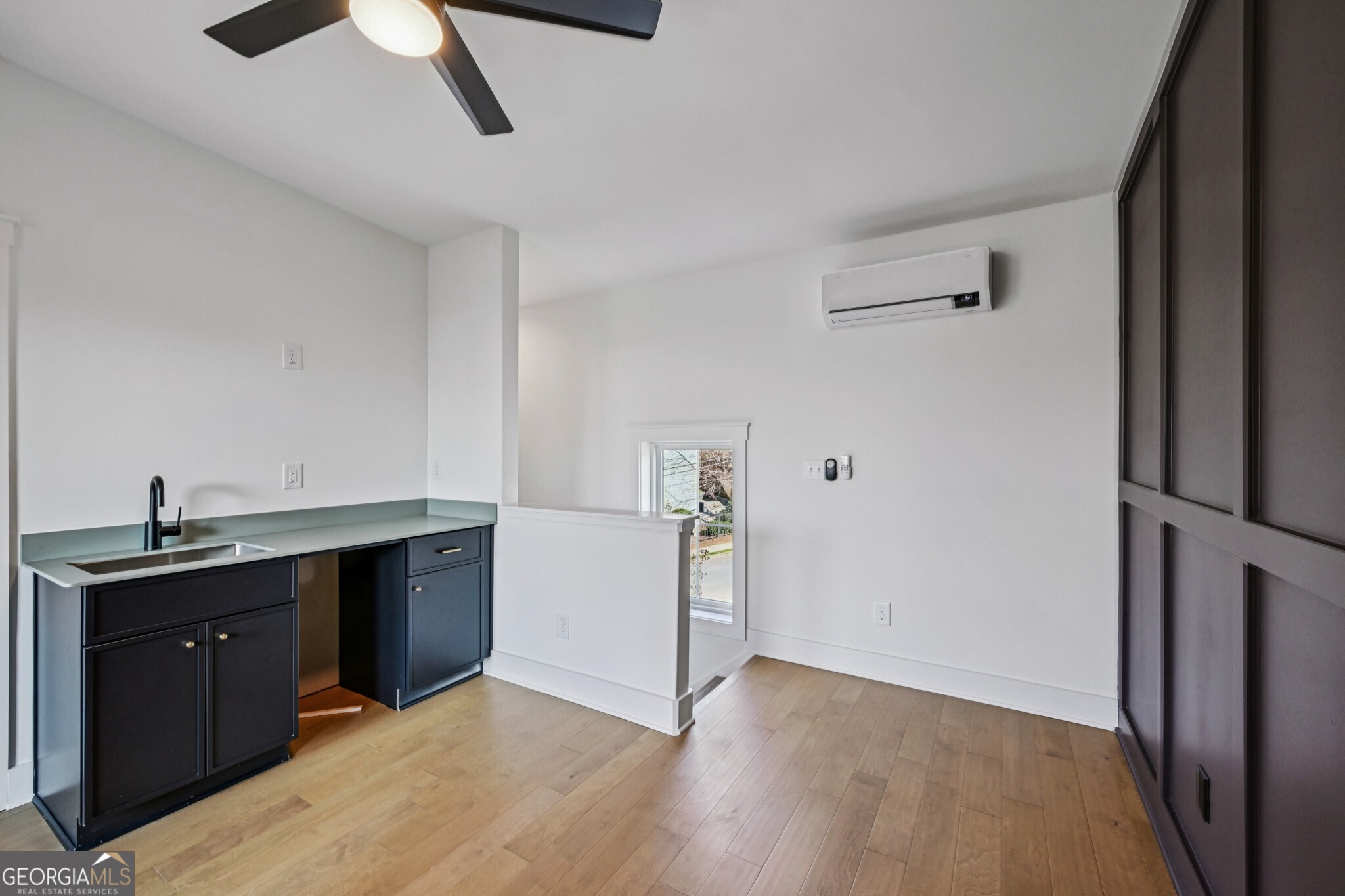 1160 Boulevard SE # 1