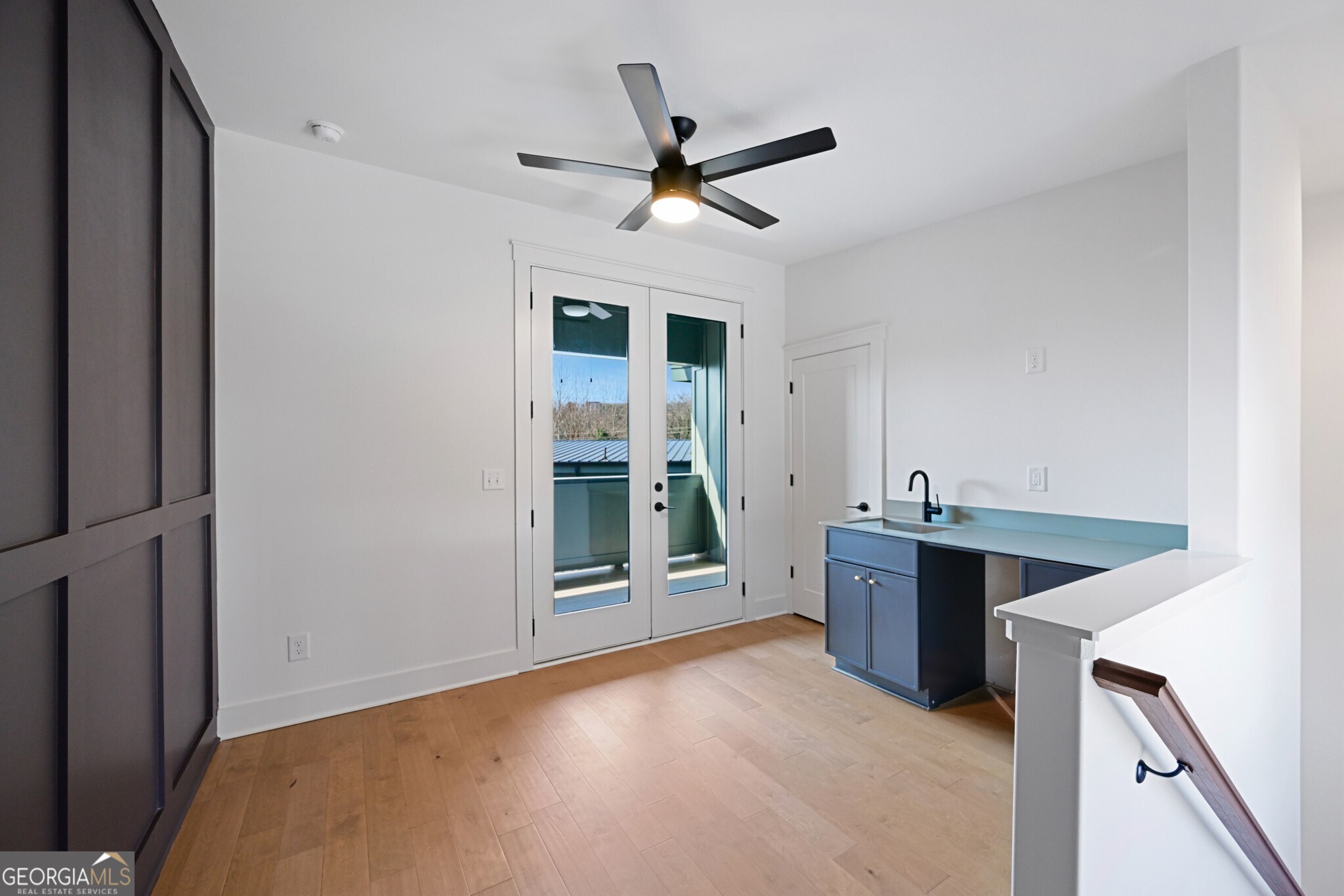 1160 Boulevard SE # 1