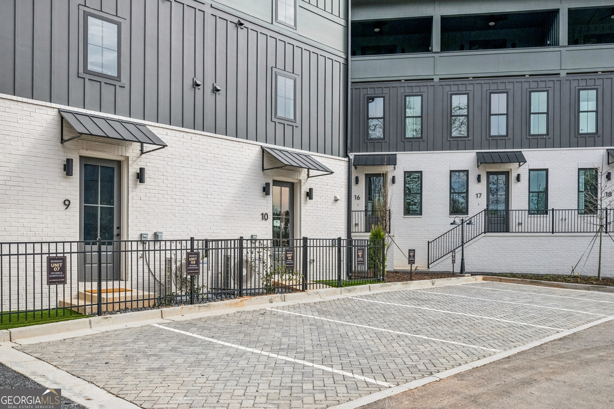 1160 Boulevard SE # 1