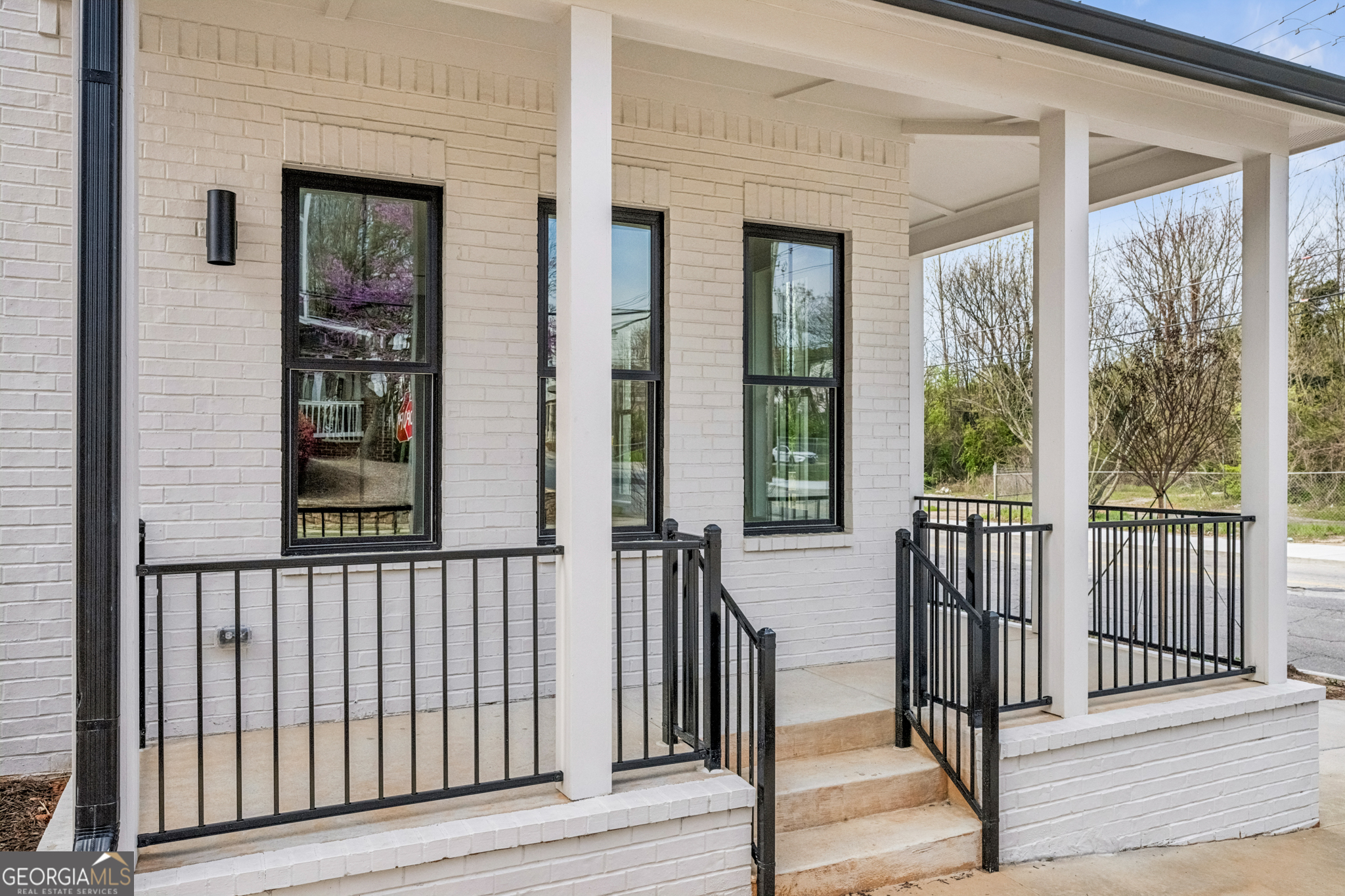 1160 Boulevard SE # 1