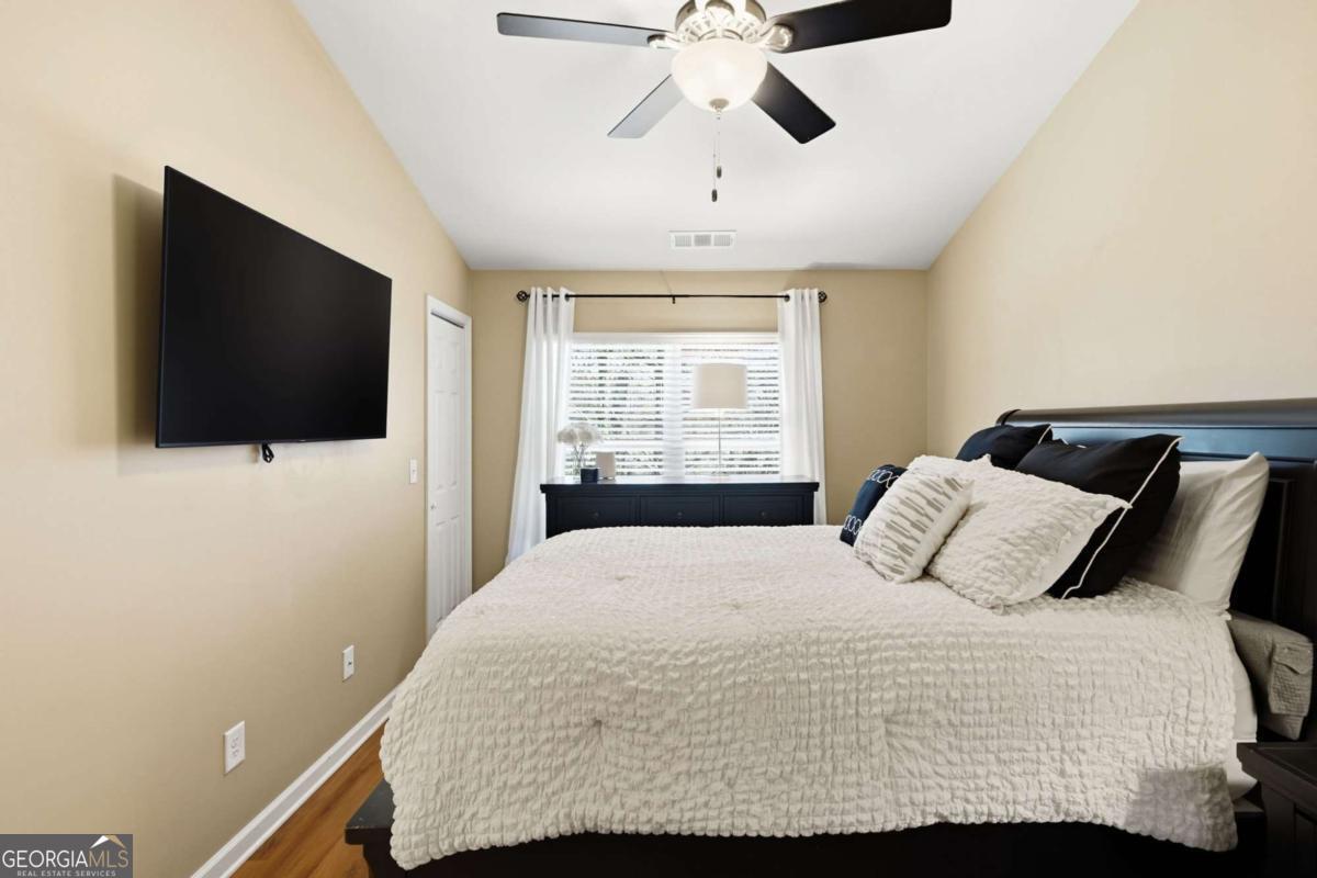 1649 Liberty Parkway NW