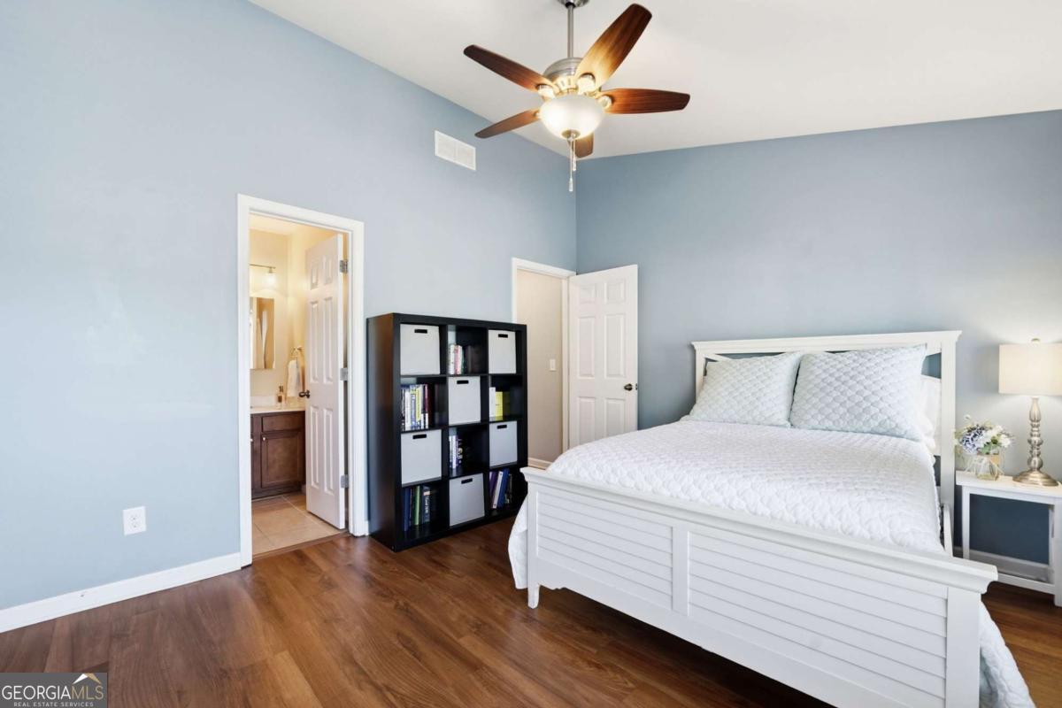 1649 Liberty Parkway NW