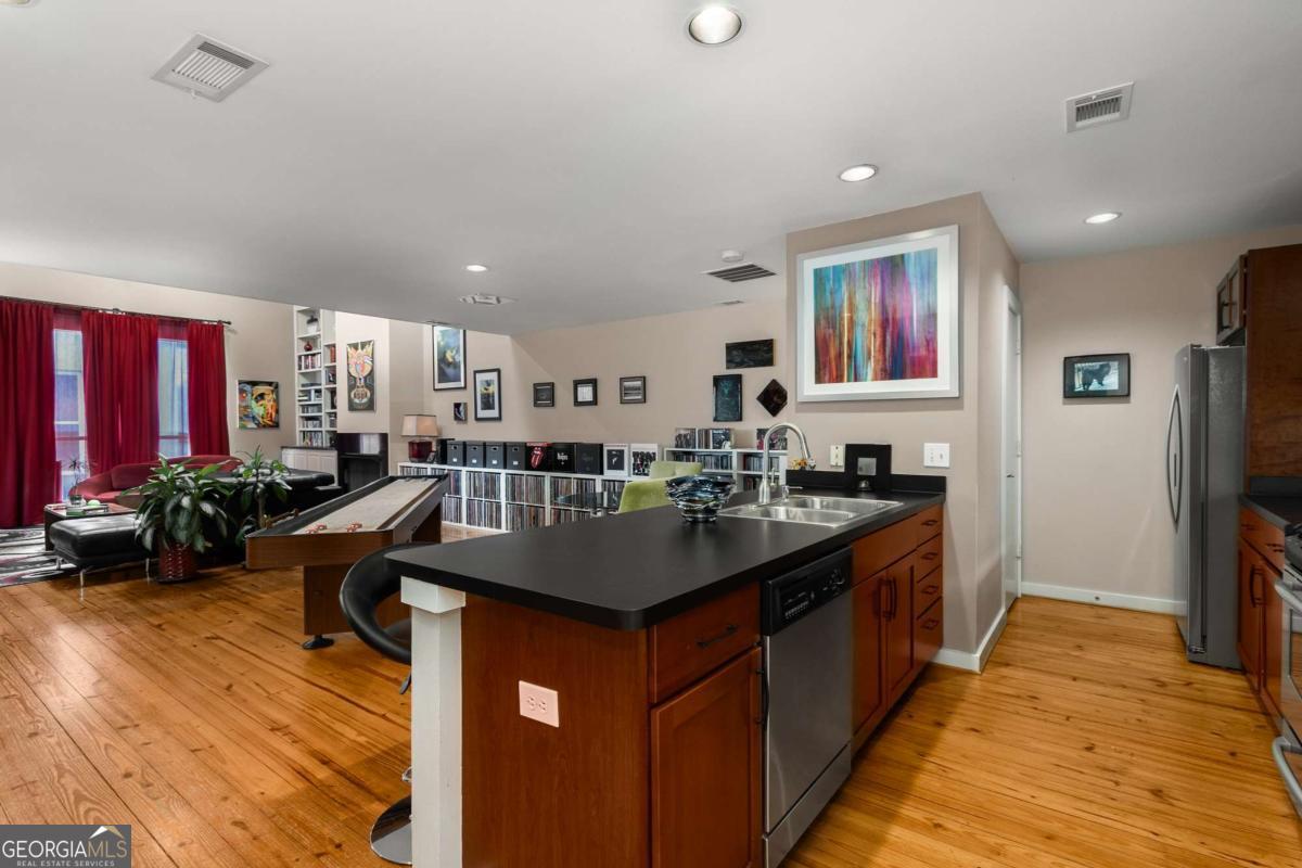 920 Memorial Drive SE # 30