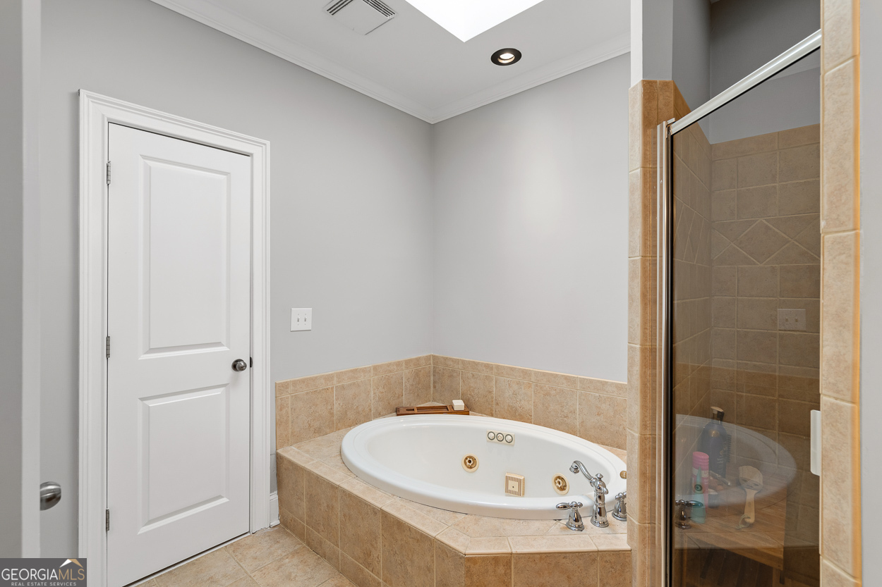 372 Clifford Avenue NE