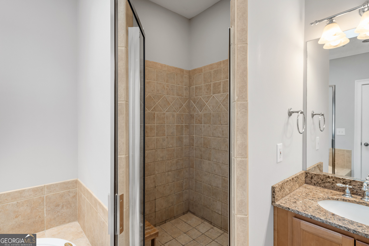 372 Clifford Avenue NE