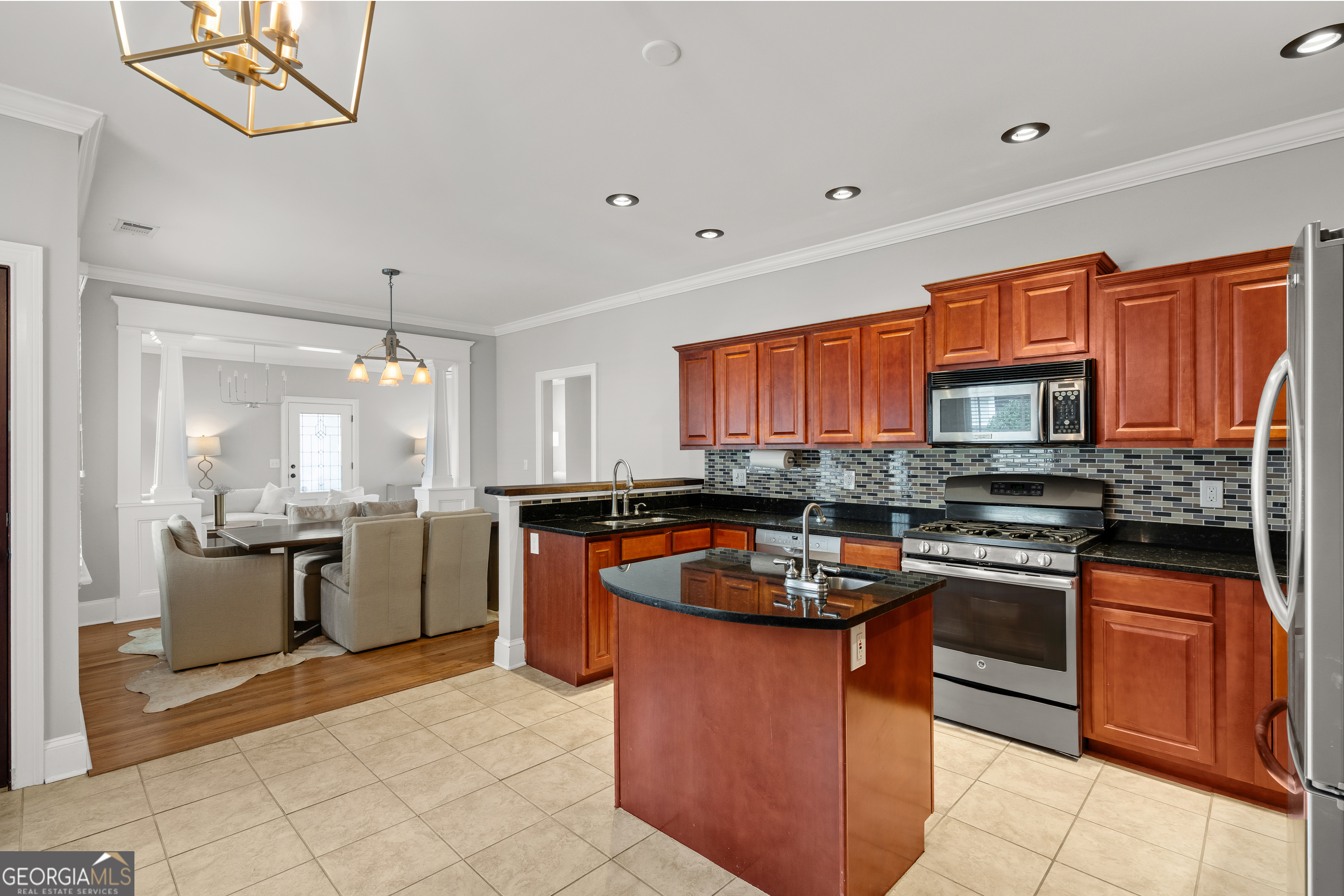 372 Clifford Avenue NE