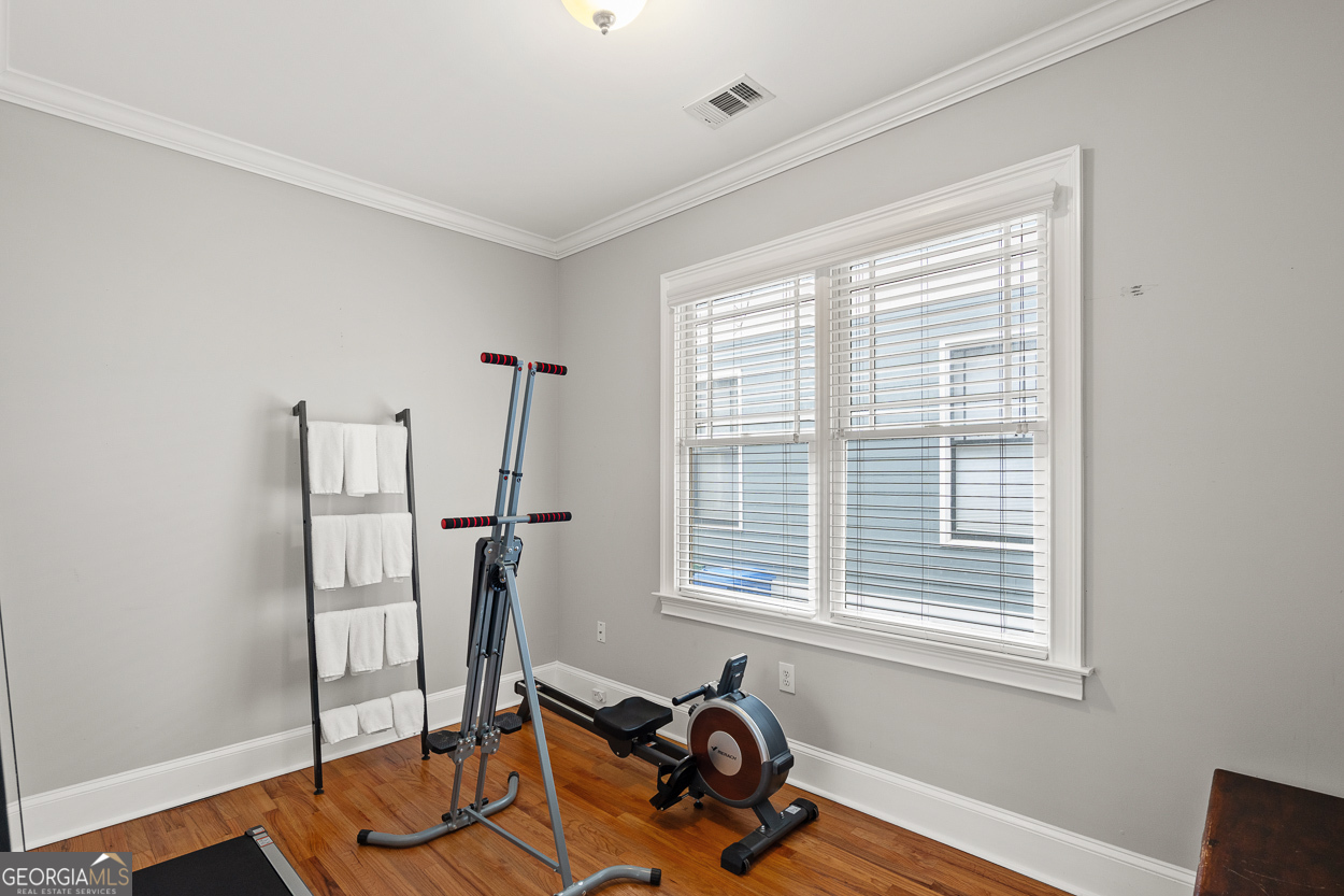 372 Clifford Avenue NE