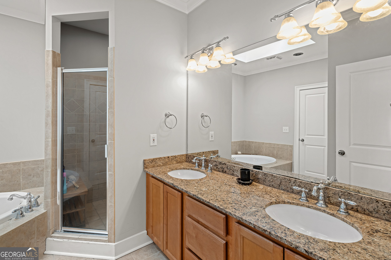 372 Clifford Avenue NE