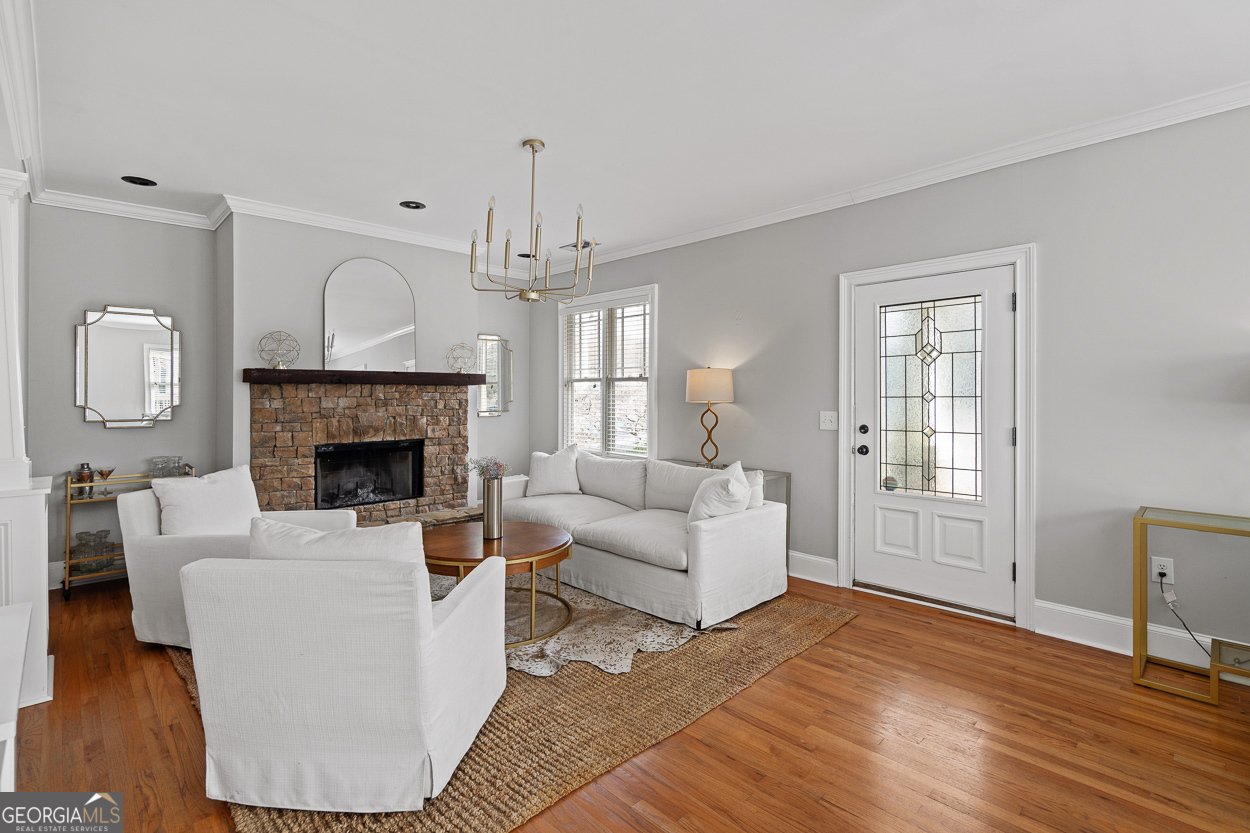 372 Clifford Avenue NE