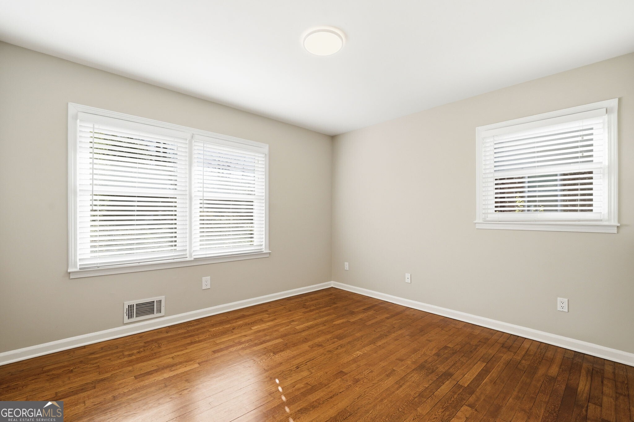 3024 Country Squire Lane