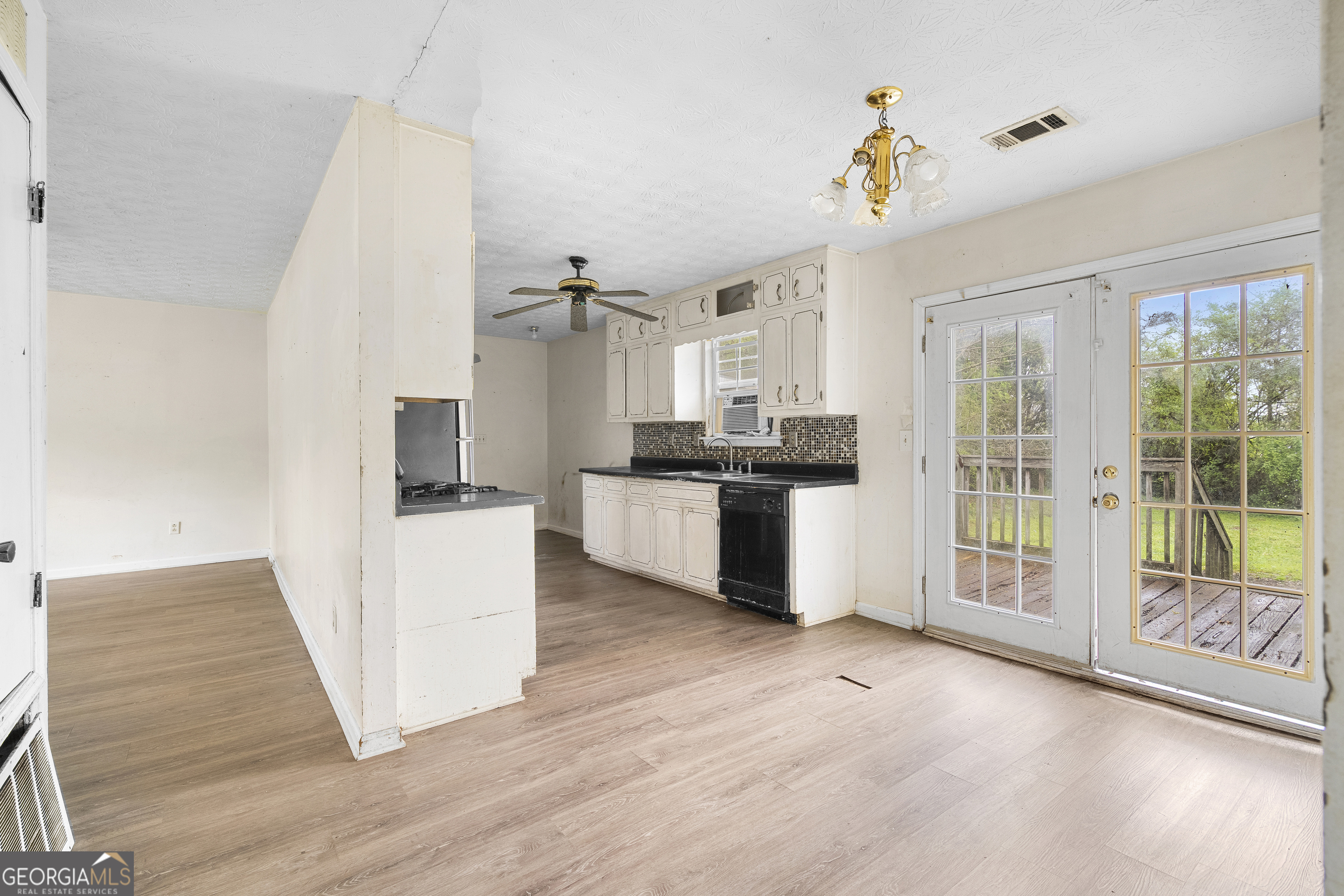 253 Deerfield Drive