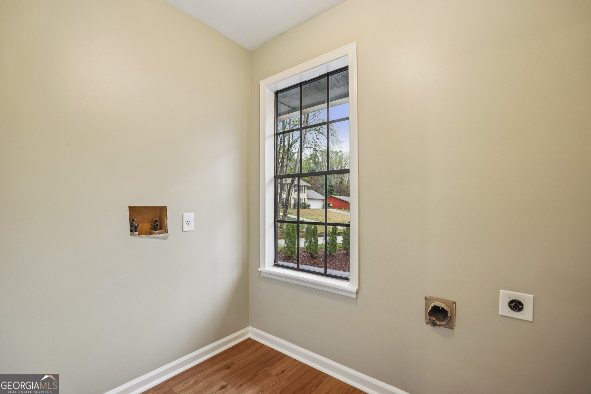 9950 Lake Forest Way