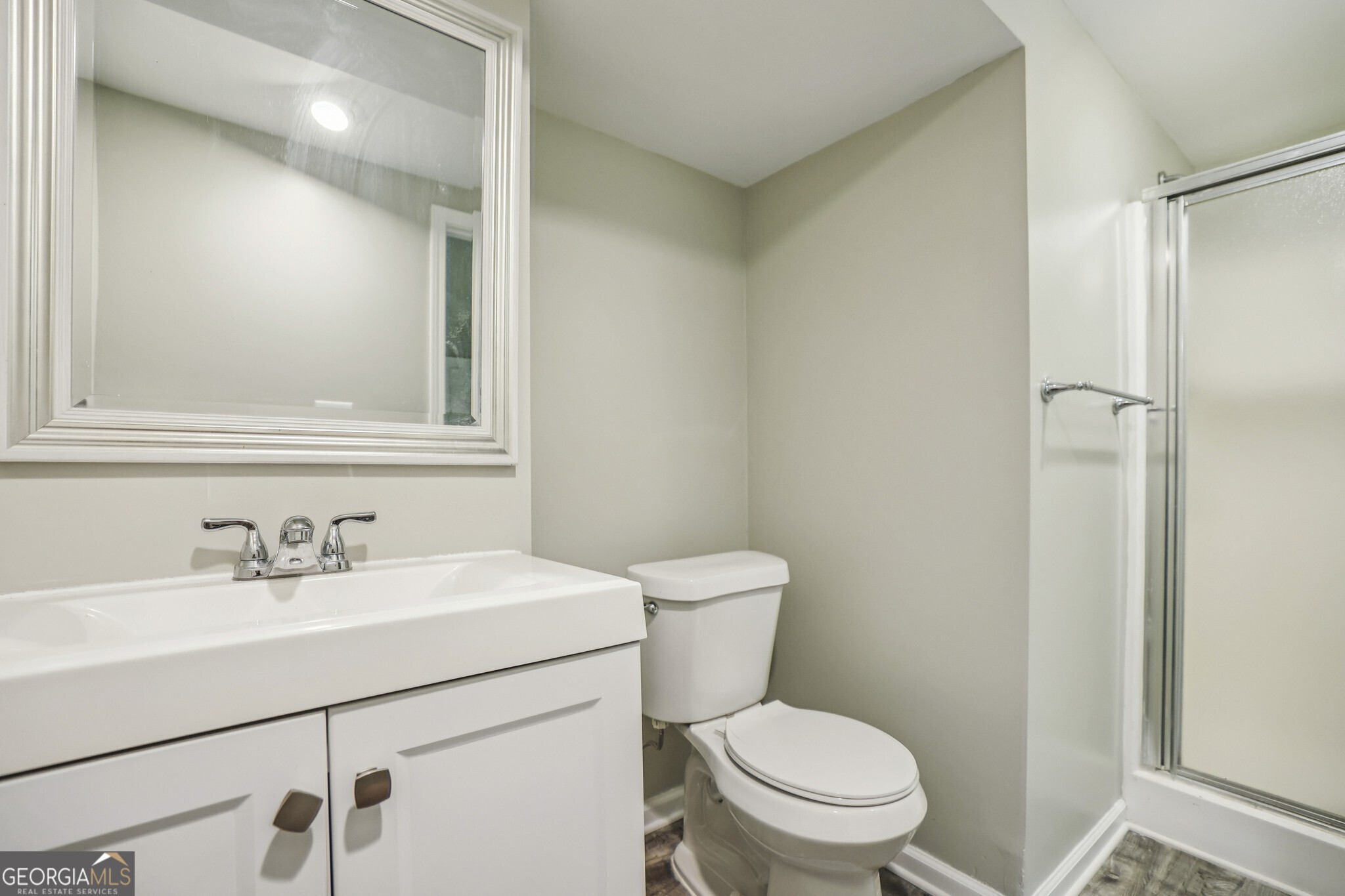 9950 Lake Forest Way