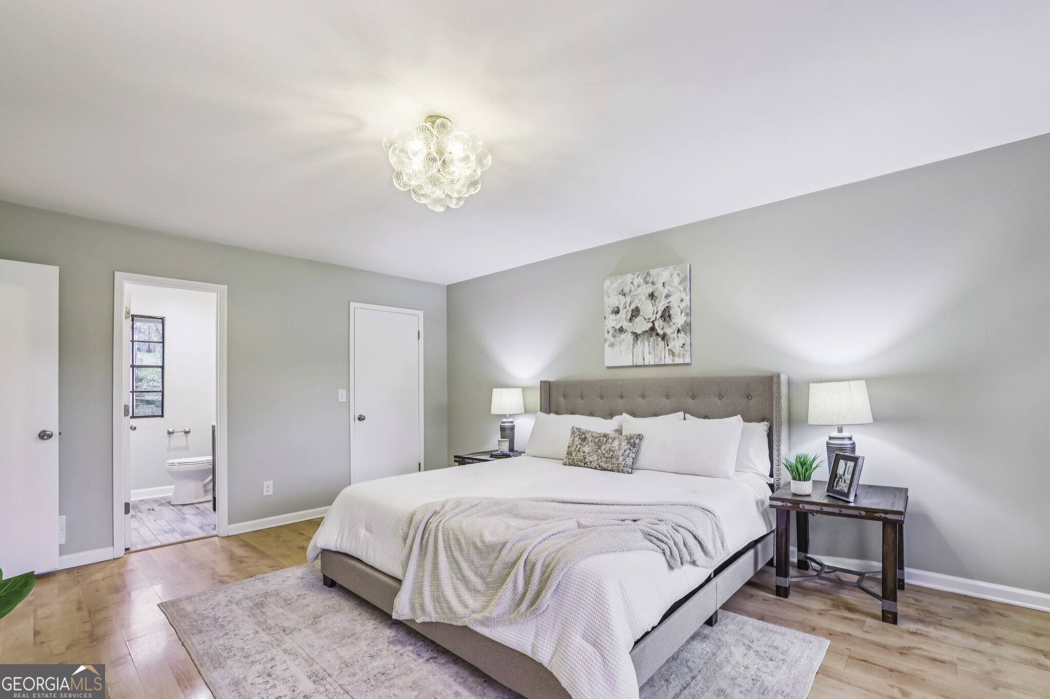 9950 Lake Forest Way