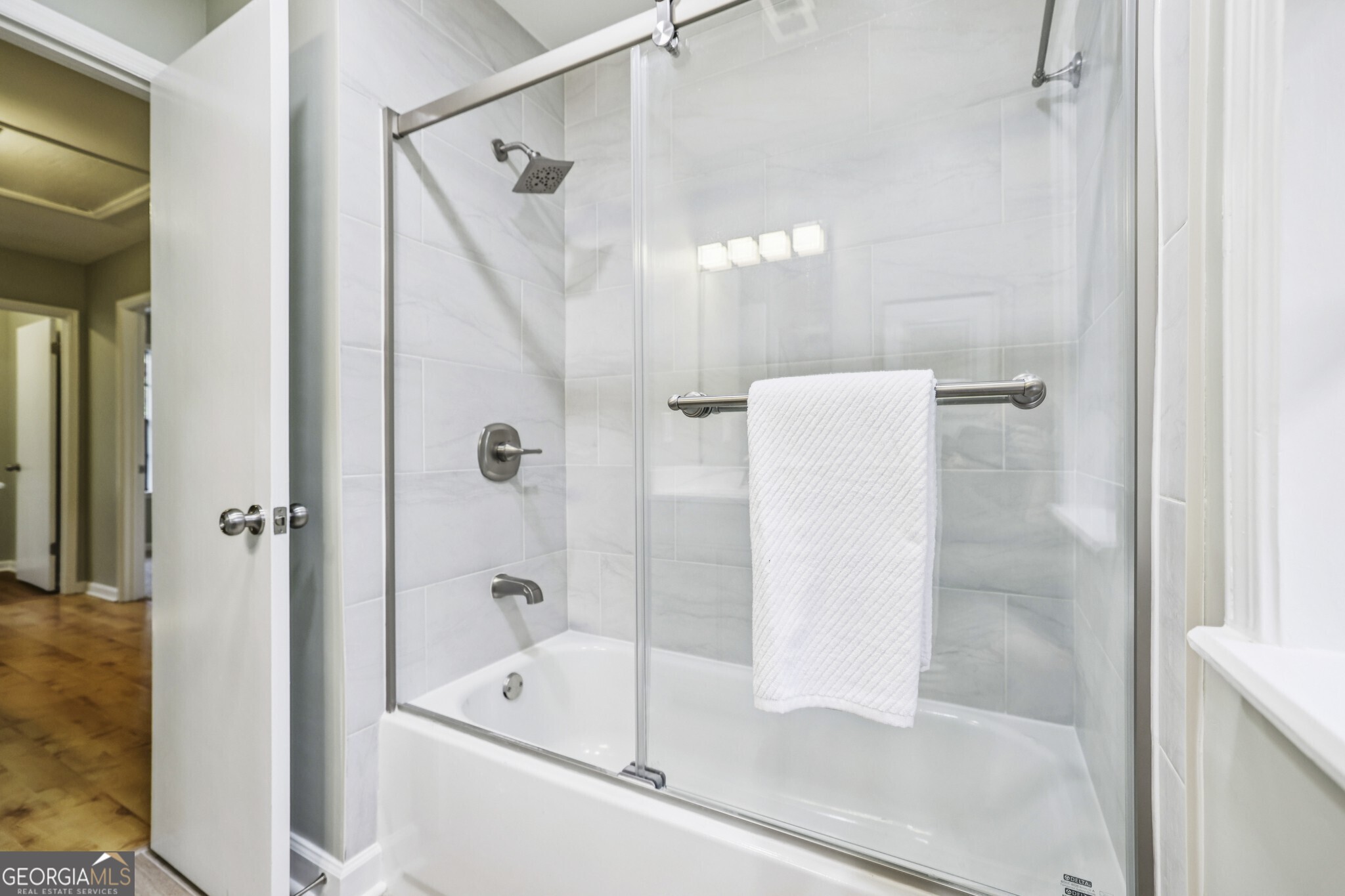 9950 Lake Forest Way