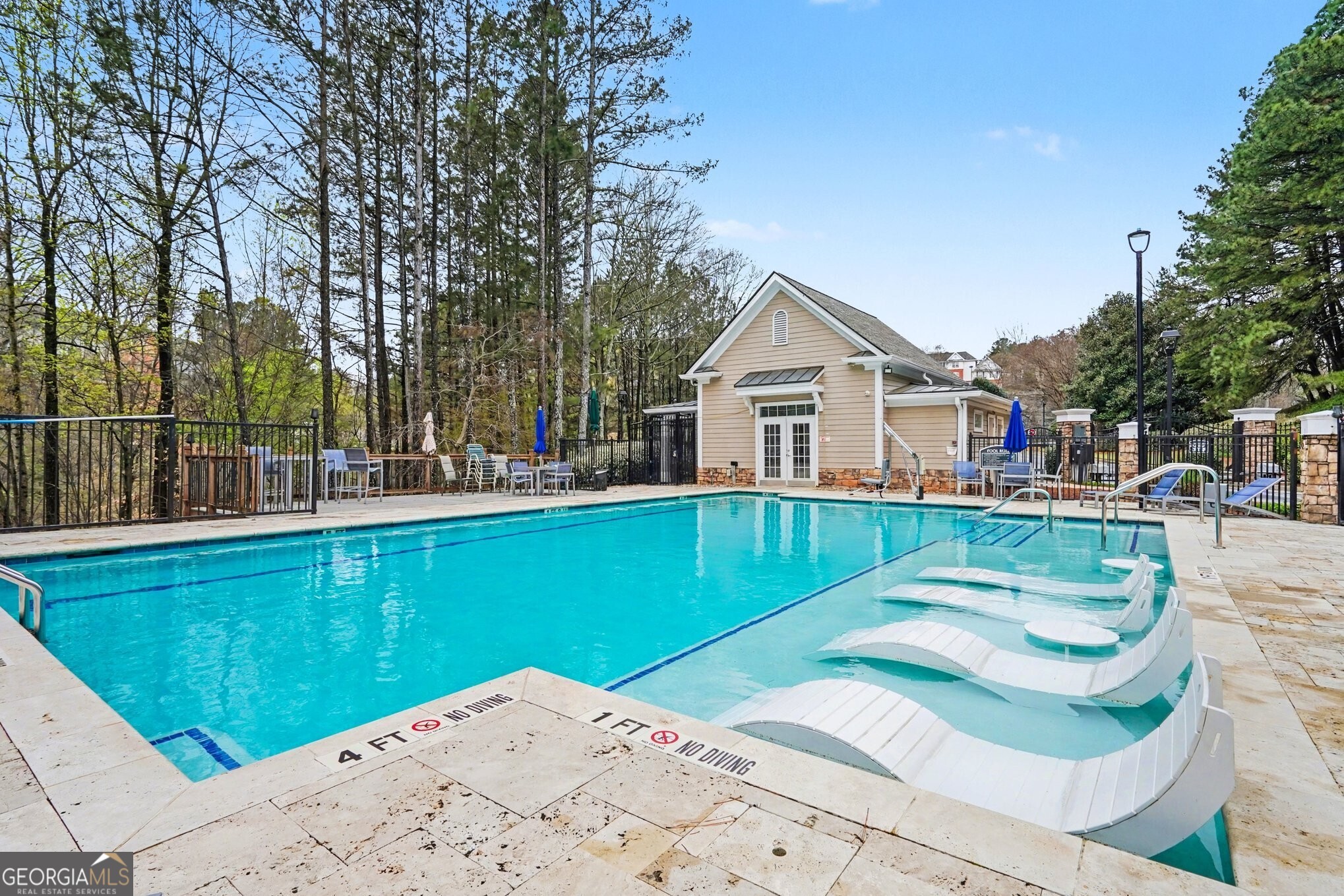 2400 Cumberland Parkway SE # 212