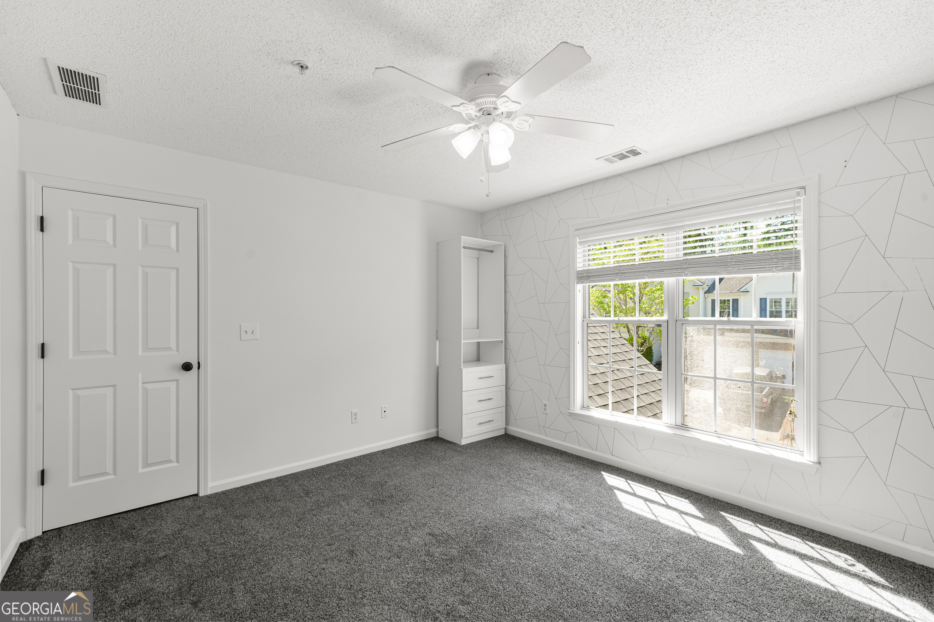 133 Regent Place