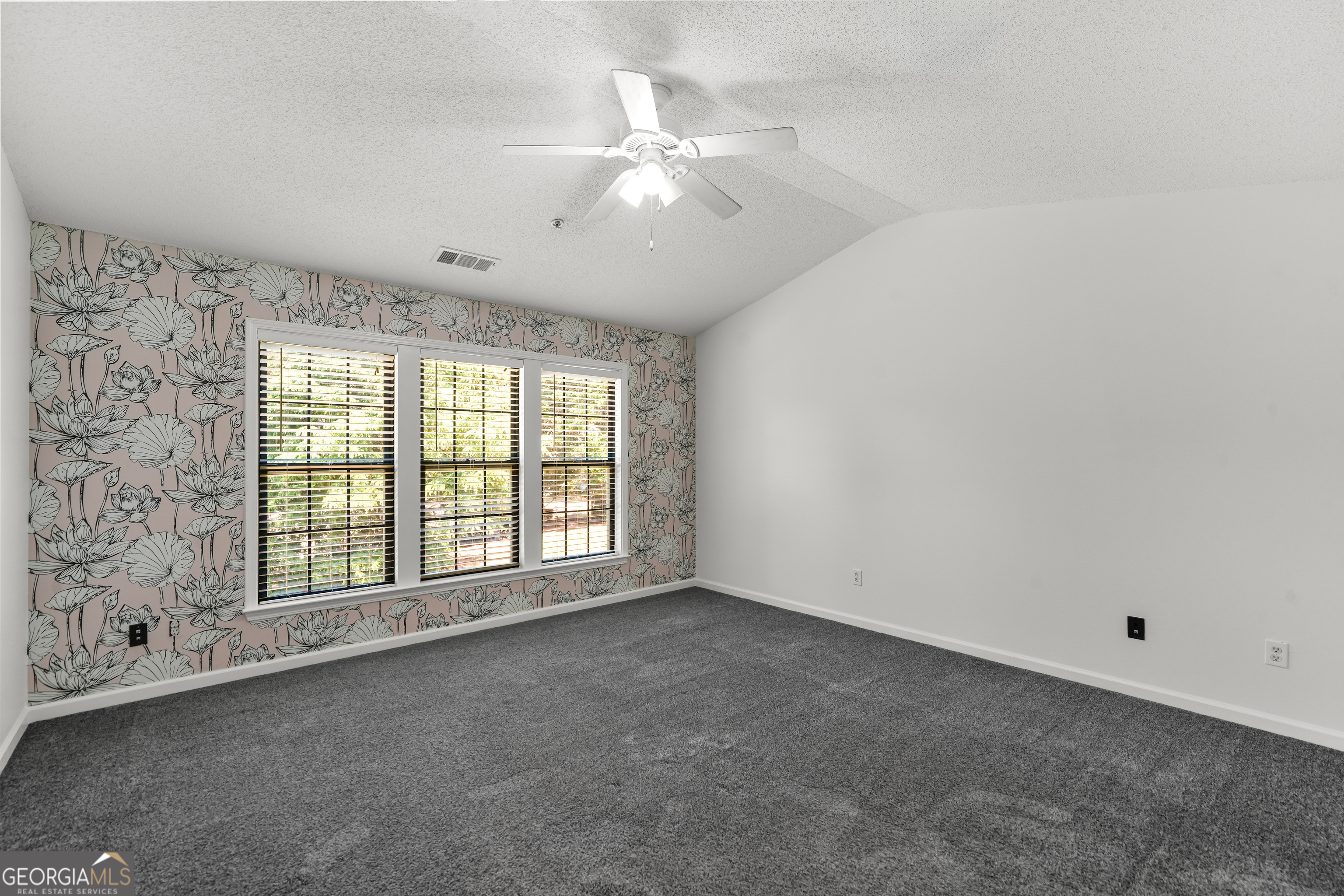 133 Regent Place