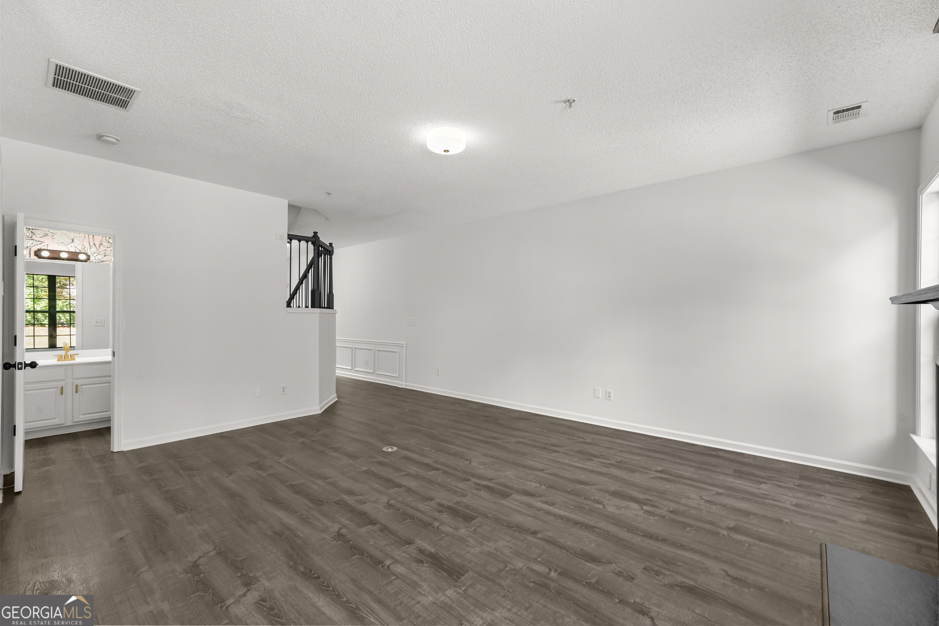133 Regent Place