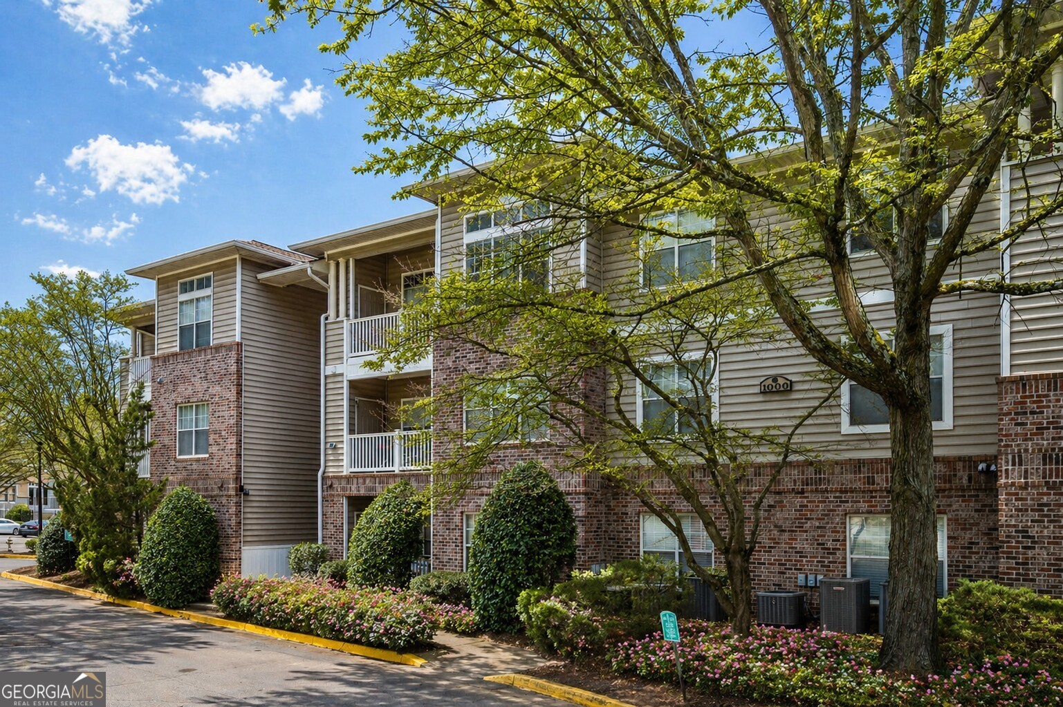 2700 Pine Tree Road NE # 1317